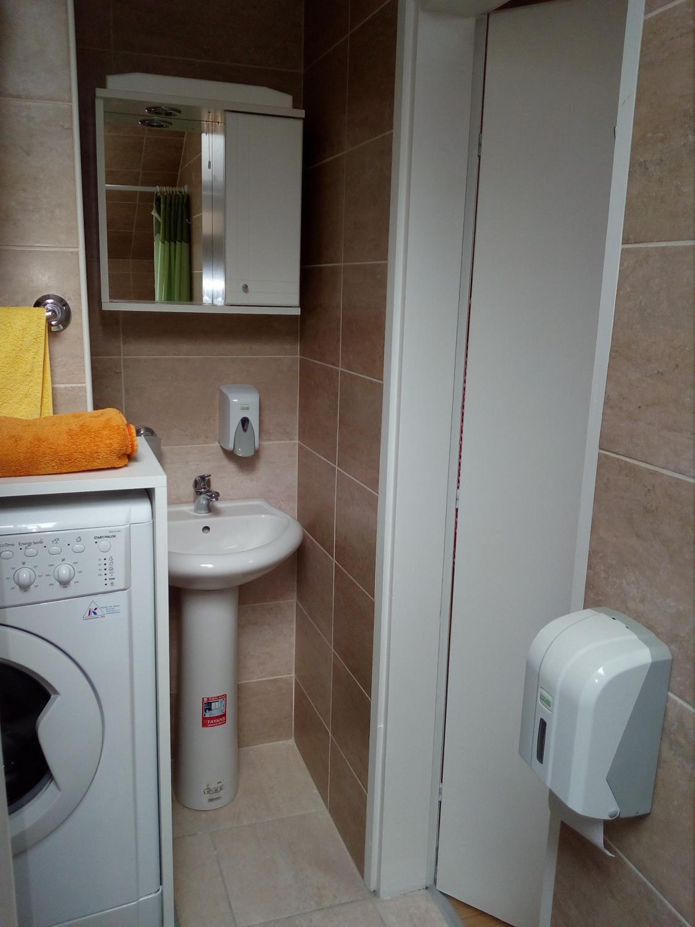Photo 16
