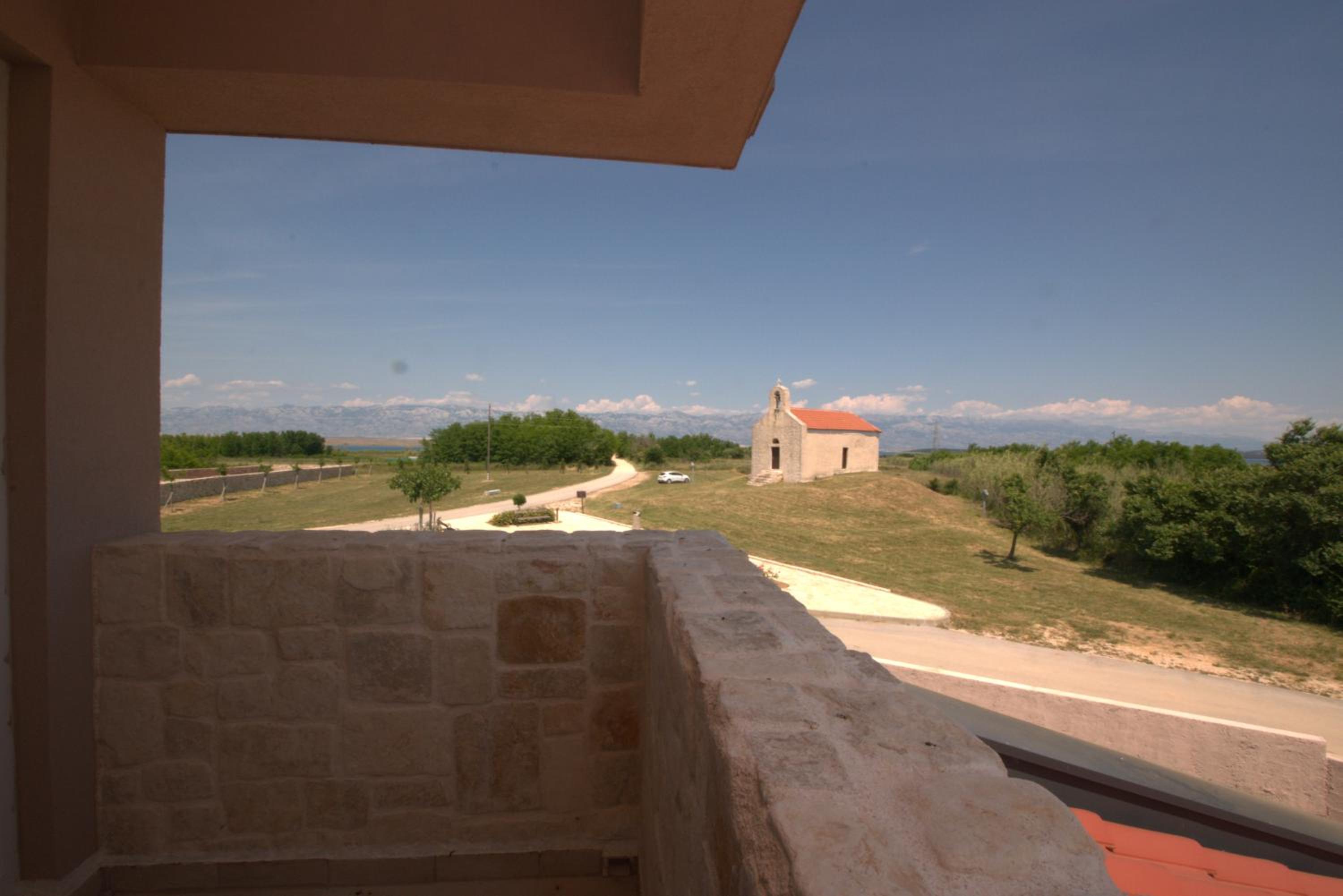 Casa di Marko-NEW MODERN RUSTIC HOUSE with pool AND SPACIOUS GARDEN!