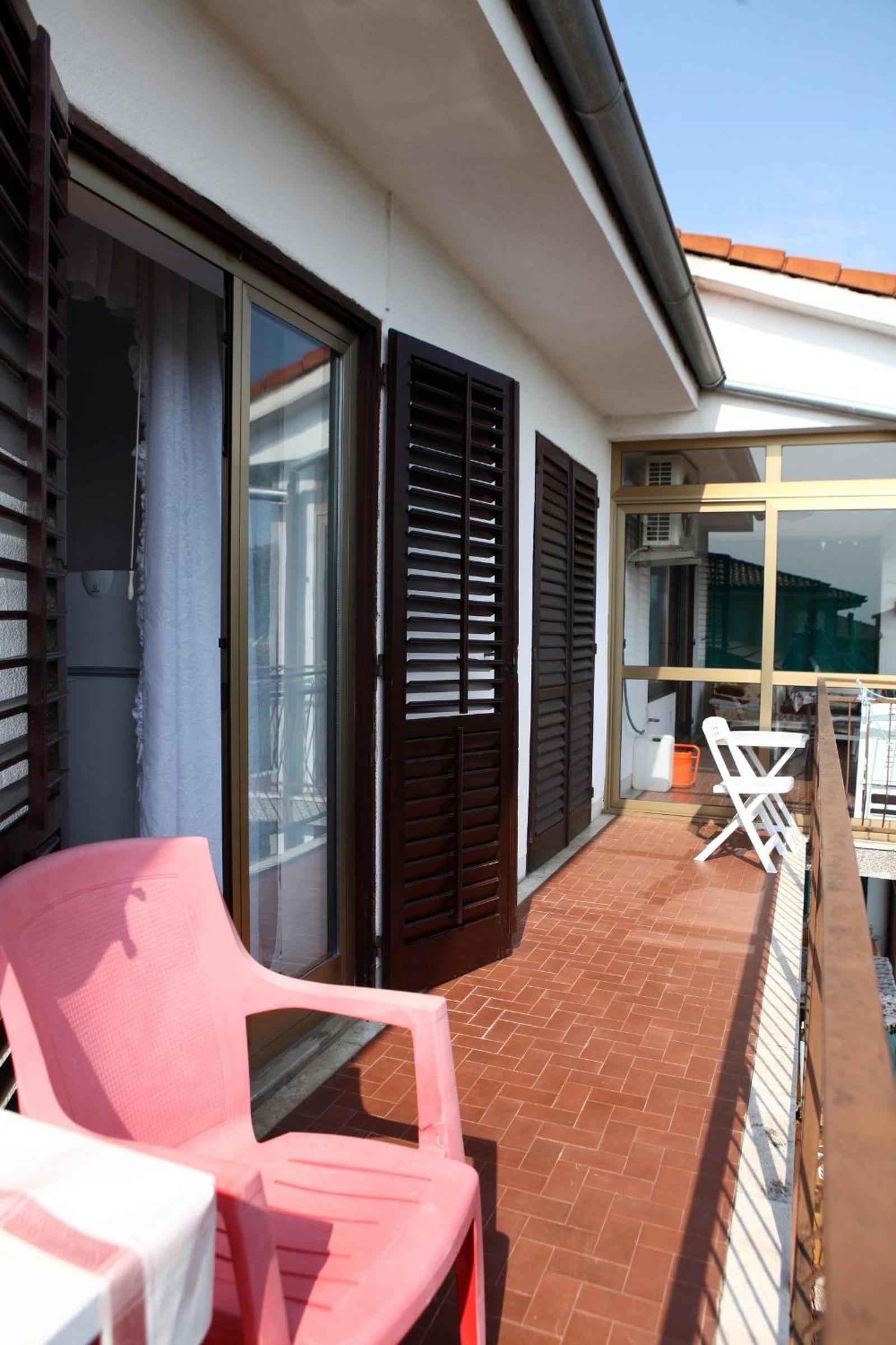 Rooms Torcello - with shared bathroom view 2