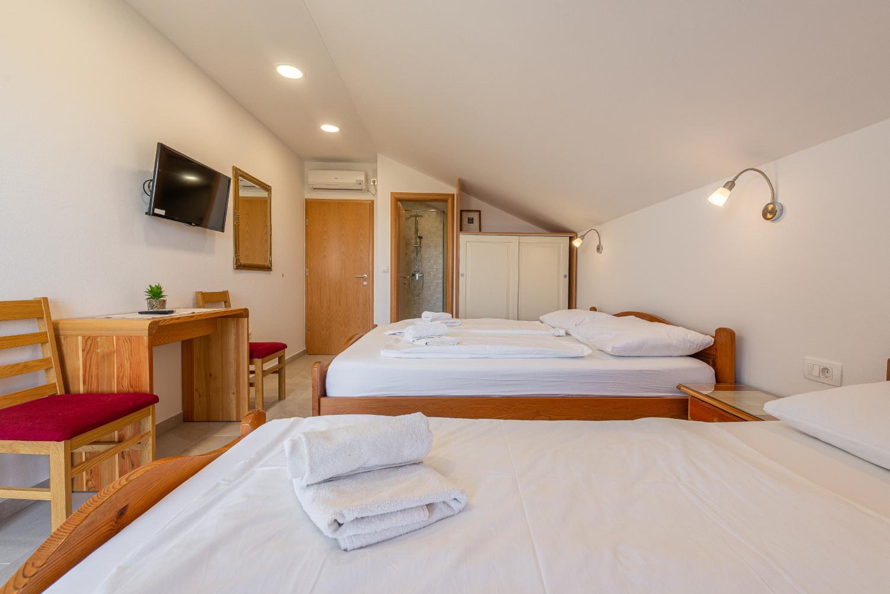 Bed & Breakfast Maki view 4