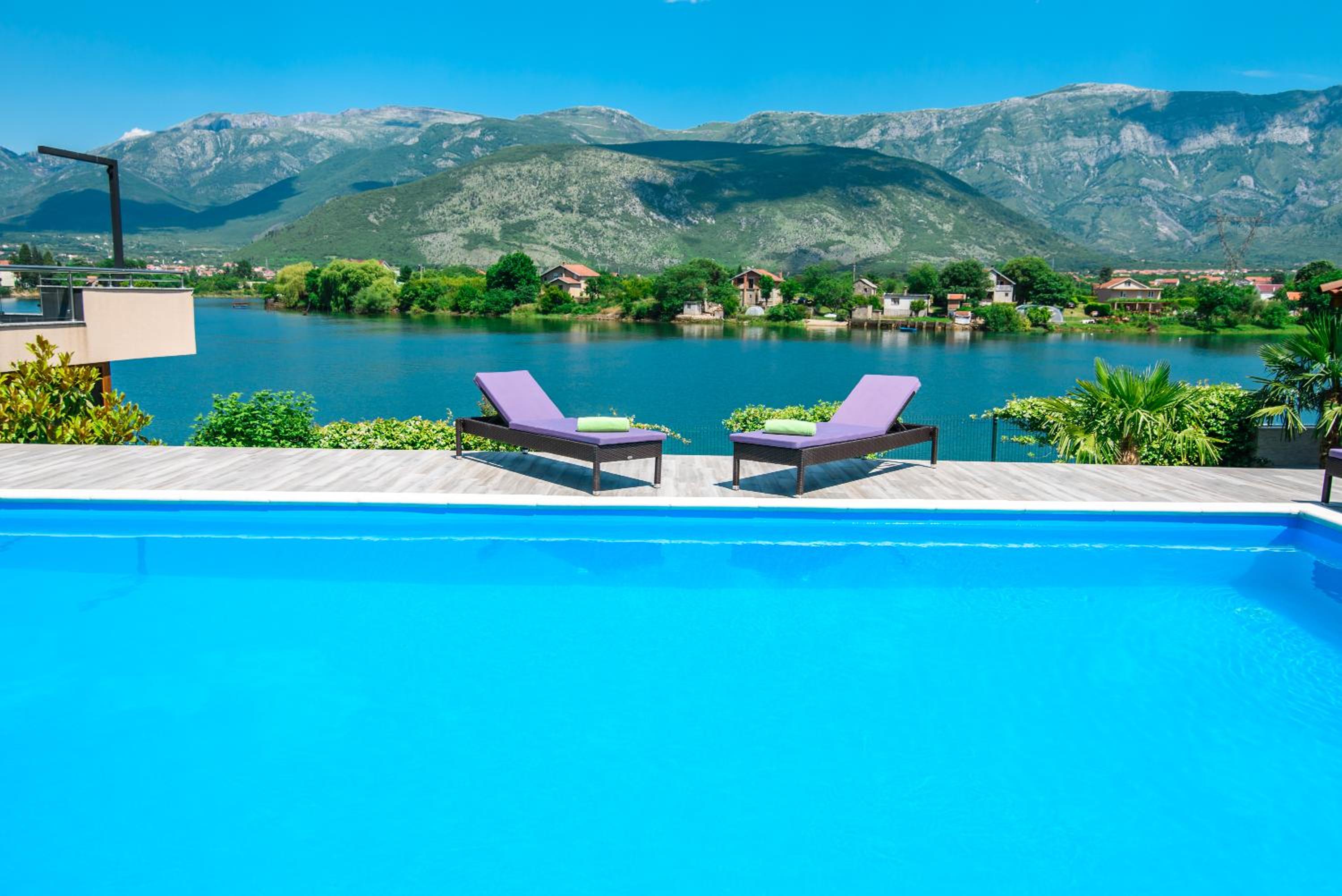 Villa Ana