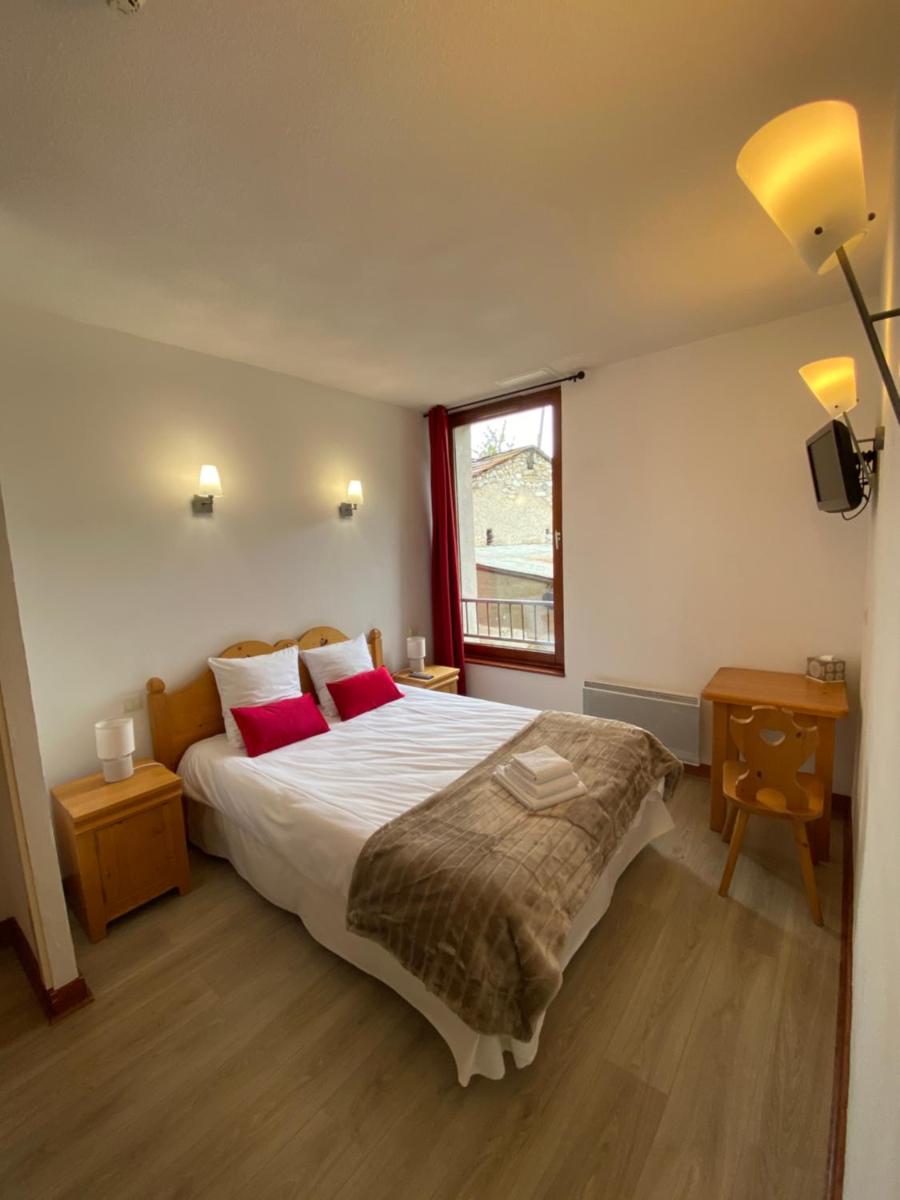 Auberge La Cascade view 4