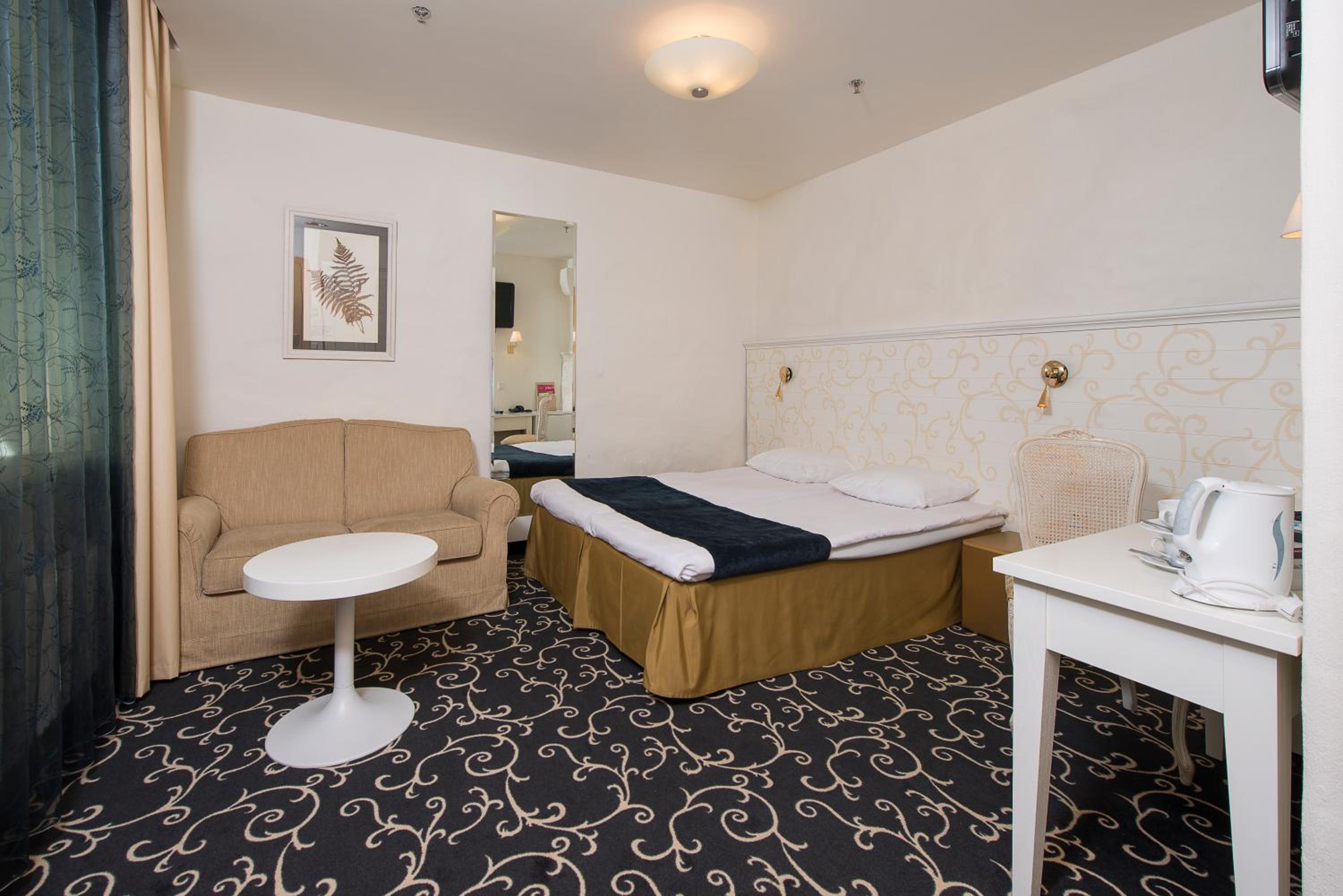 Tallinn Vacations - Meriton Old Town Garden Hotel - Property Image 85