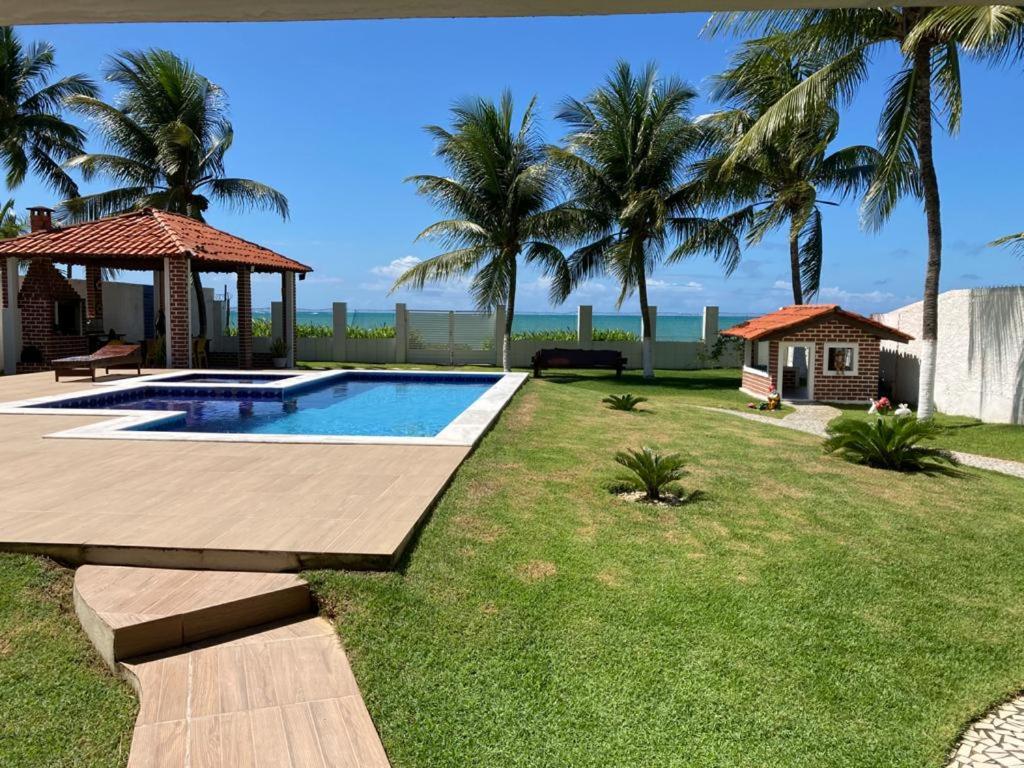 Ampla Casa na beira mar de Maragogi