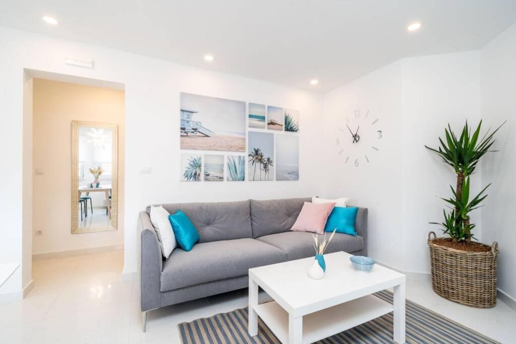Villa Diana: Bayside View Beauty - a romantic home