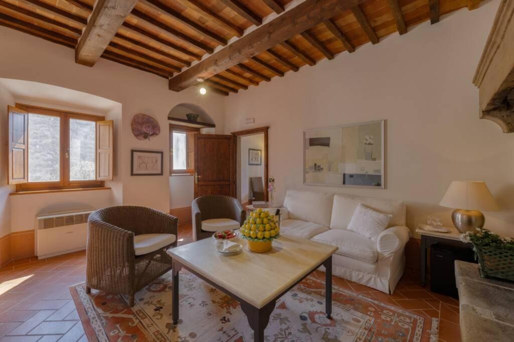 Borgo San Pietro in Polvano (Canonica)