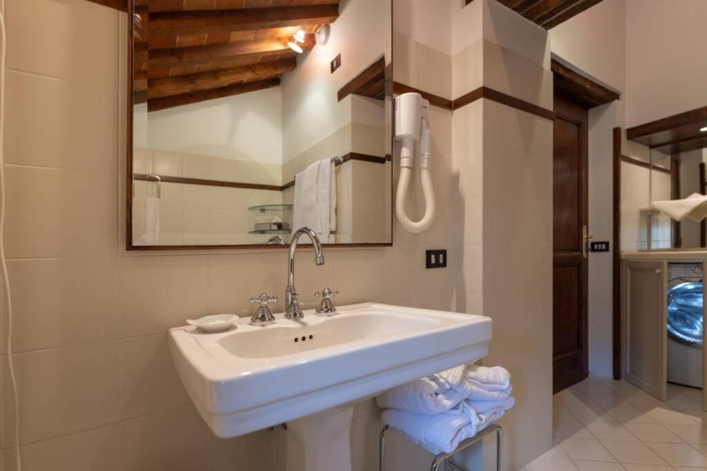 Borgo San Pietro in Polvano (Canonica)