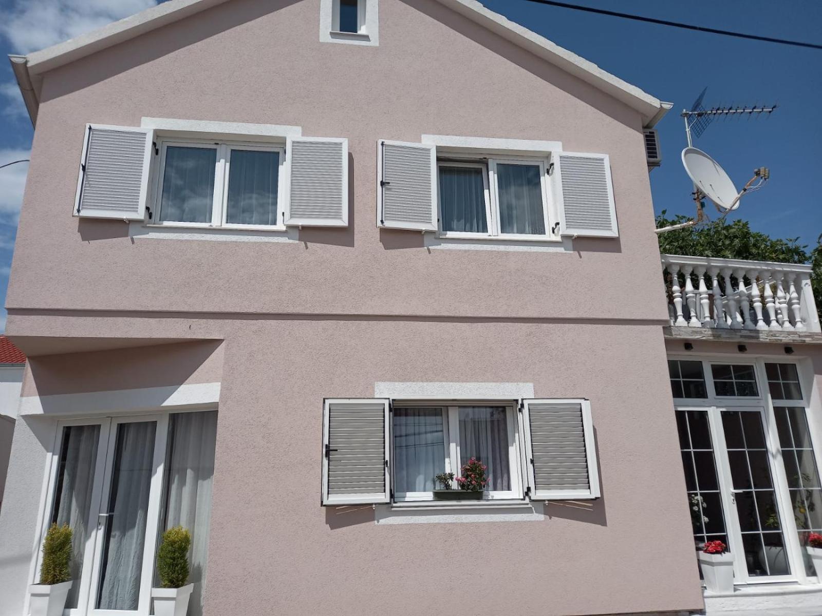 Apartmani Bruna