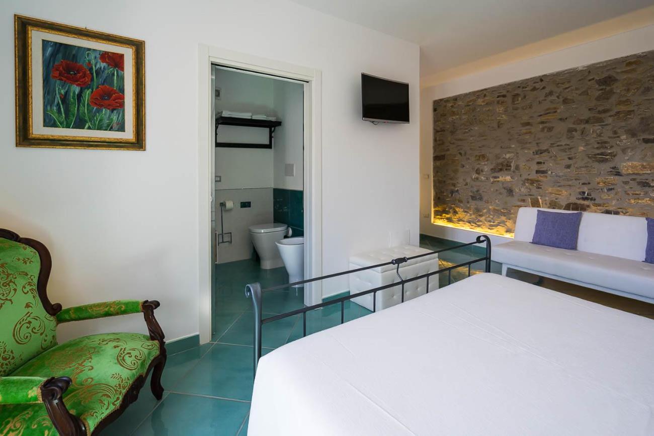 Ispani Inn Resort