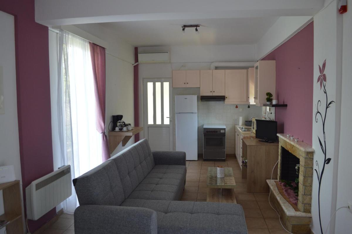 Serenity House Aigio Dimitropoulos photo 3