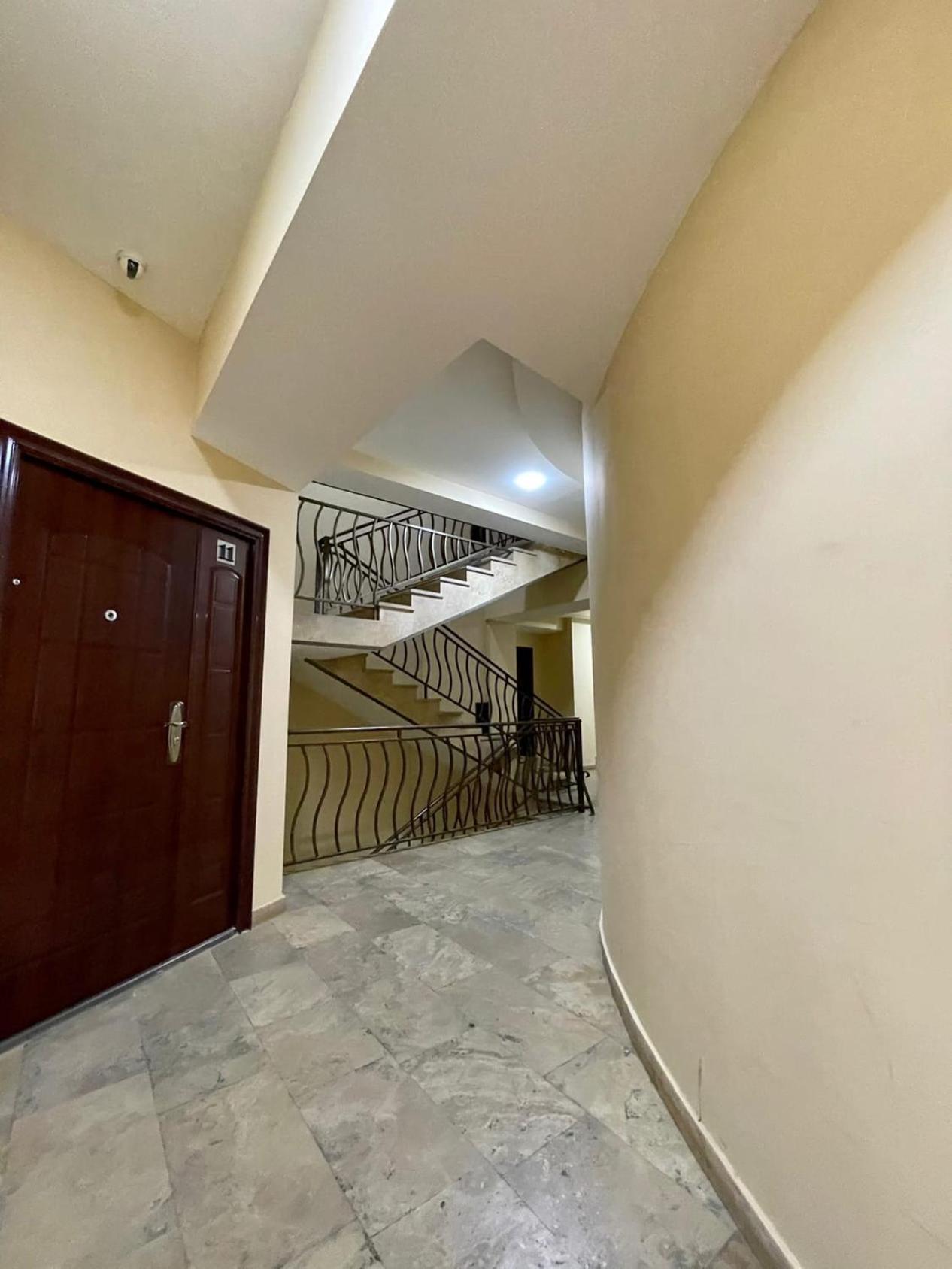 Armenak Apartment No 8, Abovyan Street