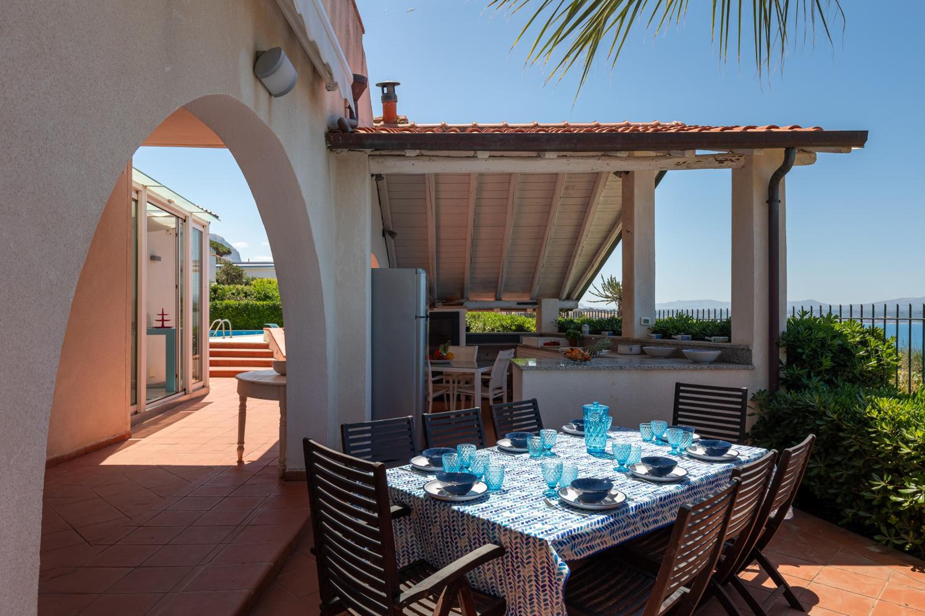 Splendida Villa con vista mozzafiato e piscina view 4
