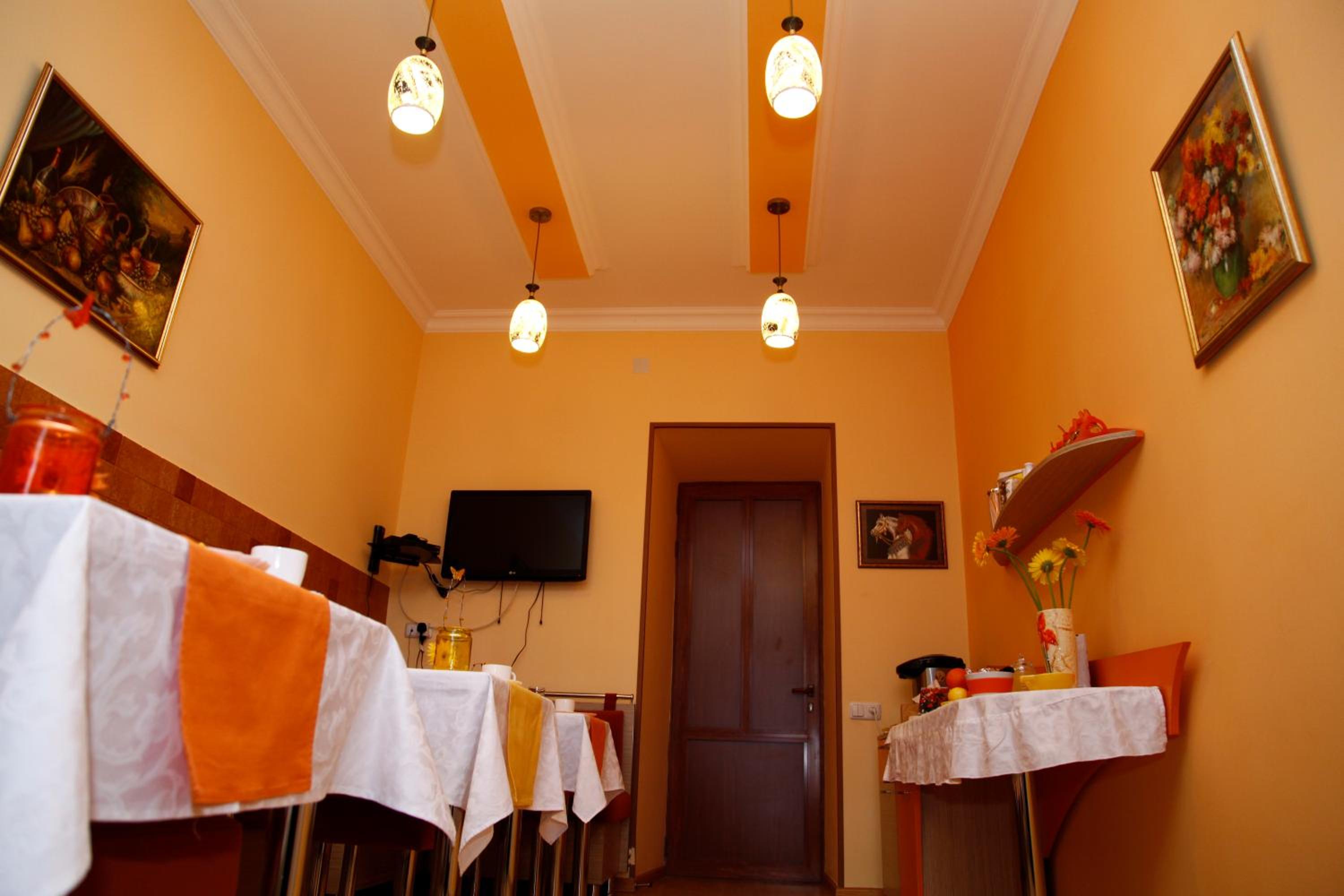 Azoyan Guest House