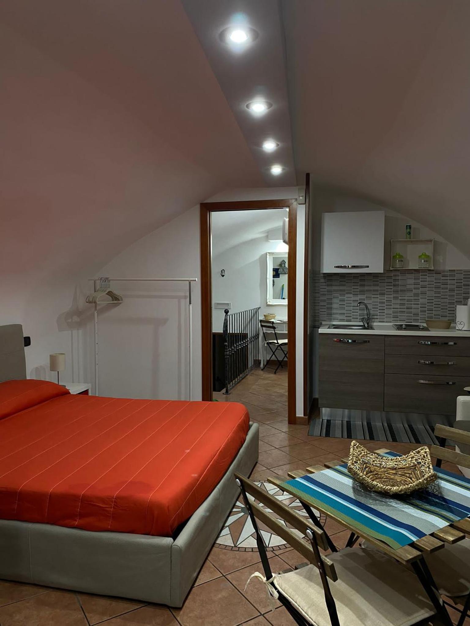 Home in love: balconcino spaccanapoli