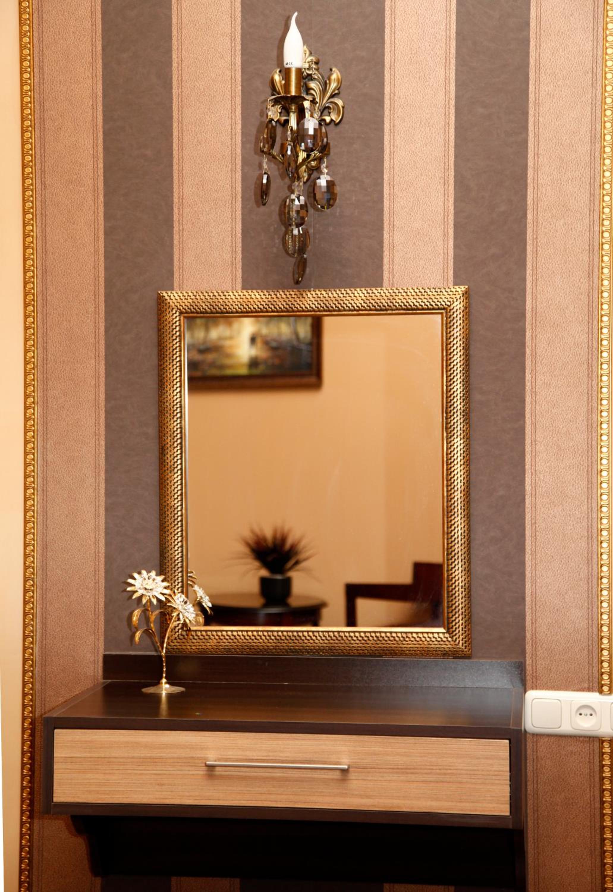 Azoyan Guest House