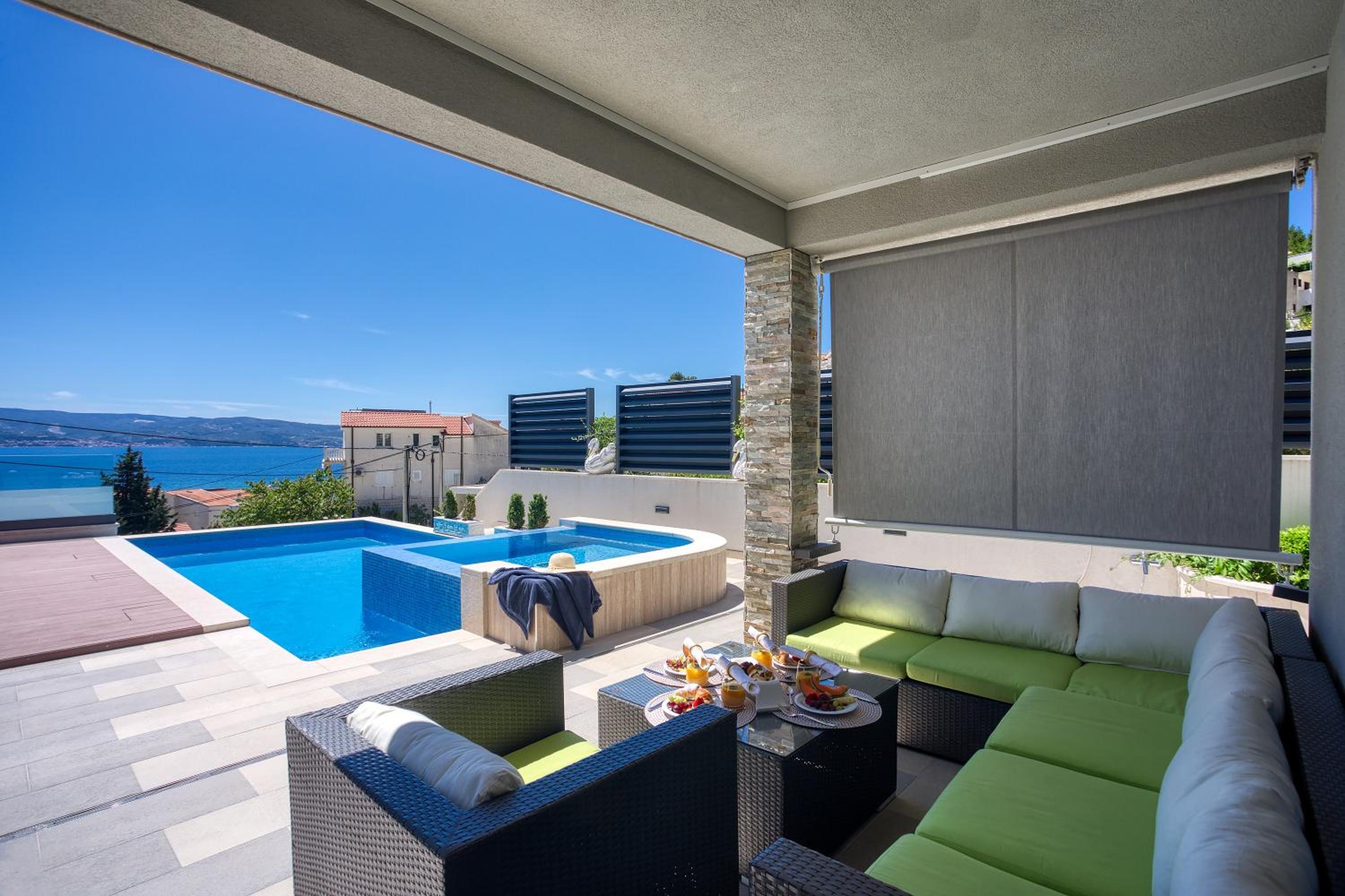 LUXURY VILLA PARADISE 120m from sandy beach, heated pool, billiard, max 12 pax view 4