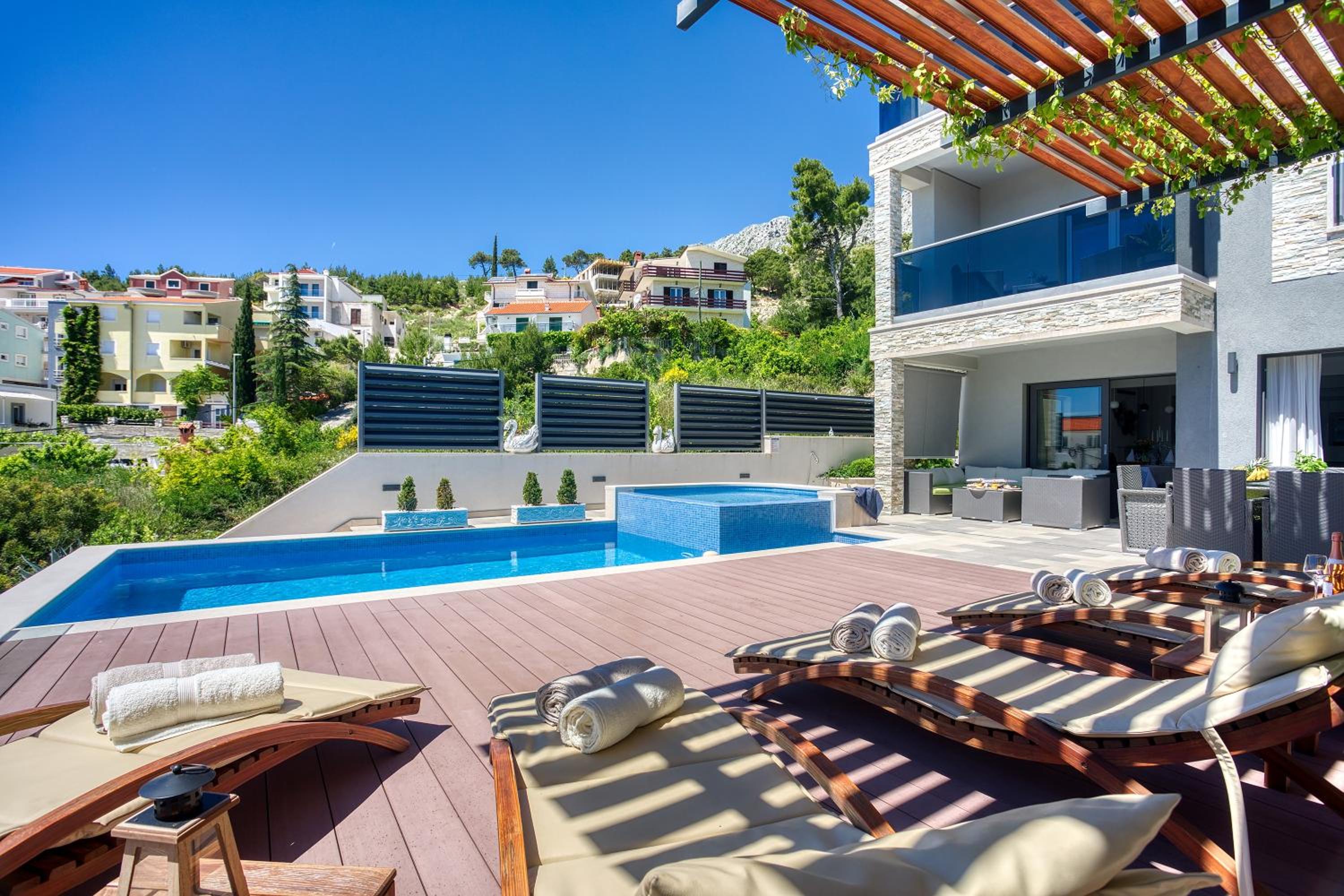 LUXURY VILLA PARADISE 120m from sandy beach, heated pool, billiard, max 12 pax view 3