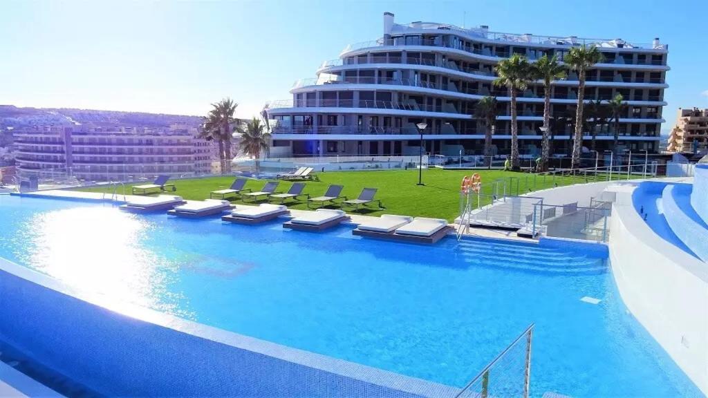 Hotel Infinity View Beach Front Arenales Del Sol