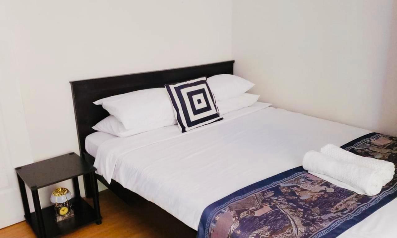 Estien’s cozy condo to stay with kitchen view 3
