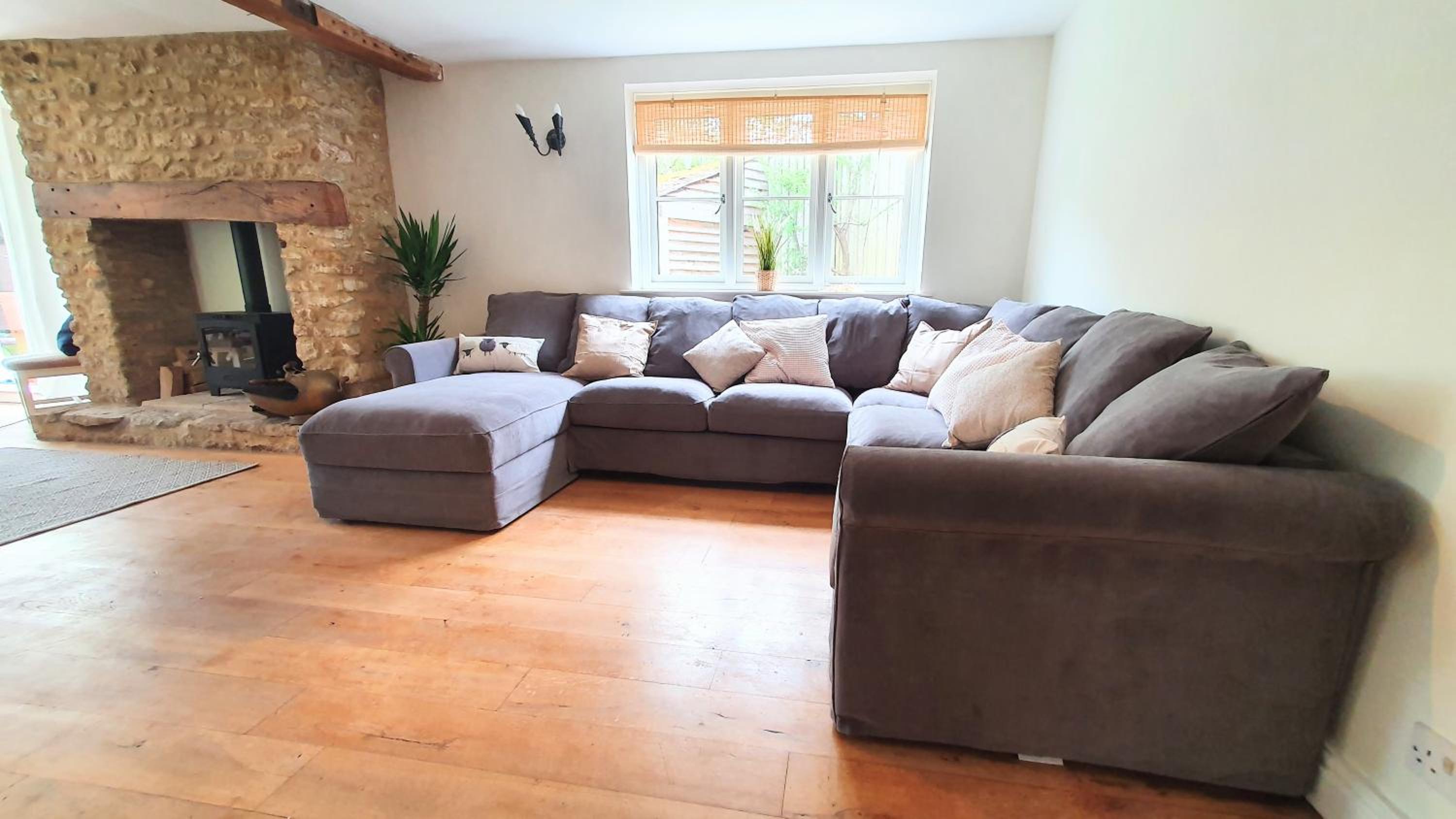 Glenfield Cottage - Secluded Luxury deep in the Oxfordshire Countryside view 4