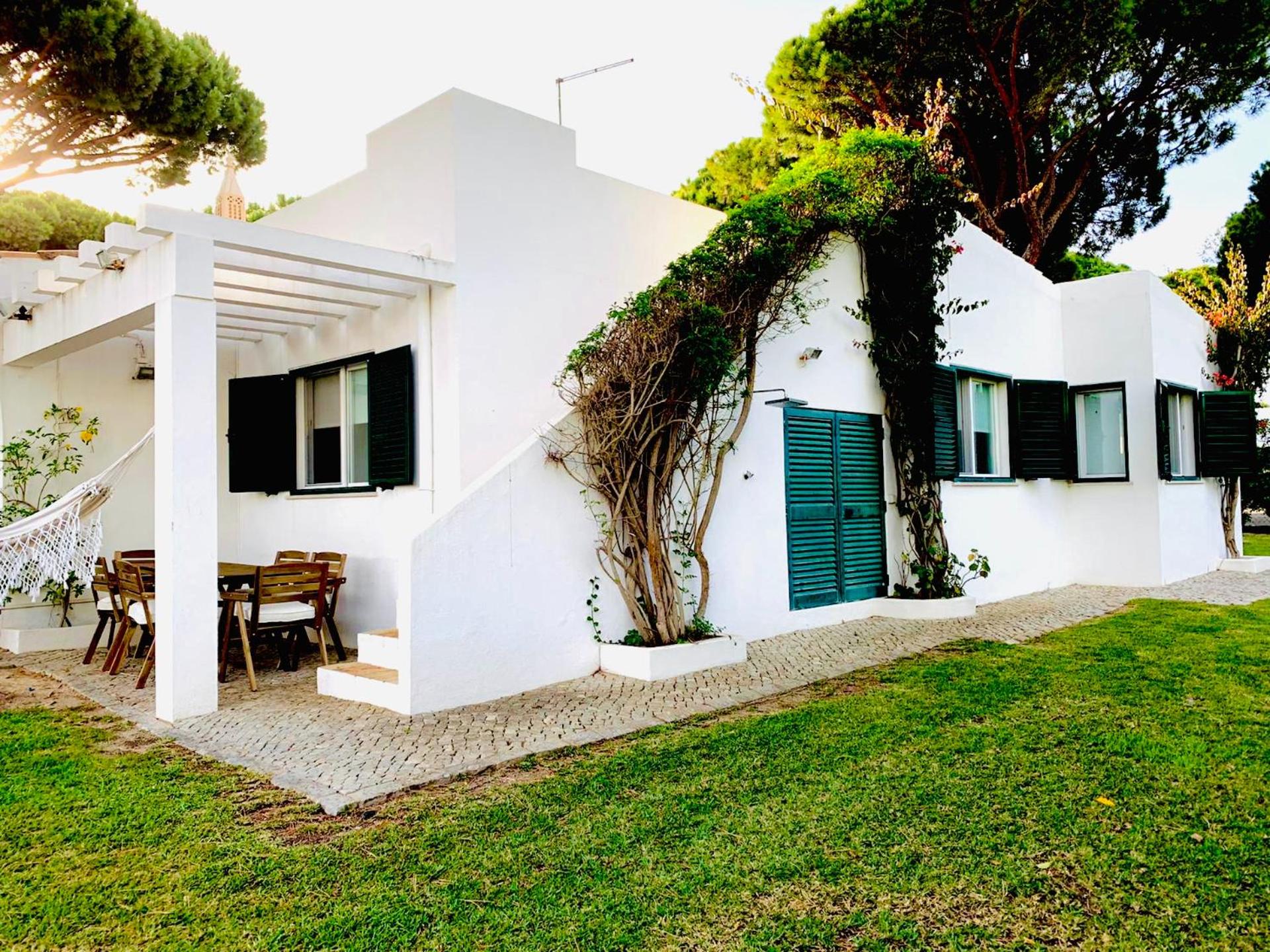 GOLF & BEACH VILLA view 2