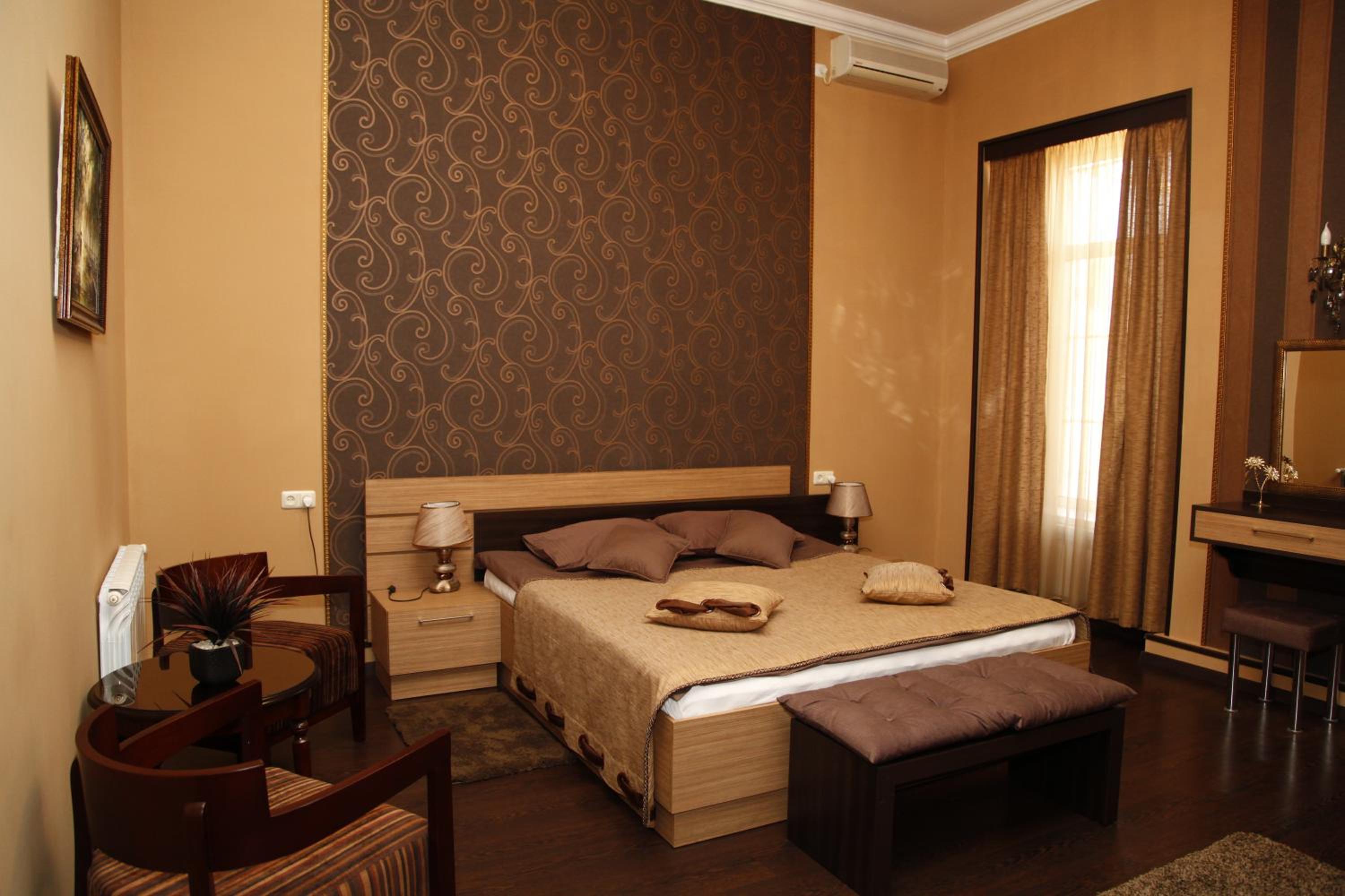 Azoyan Guest House
