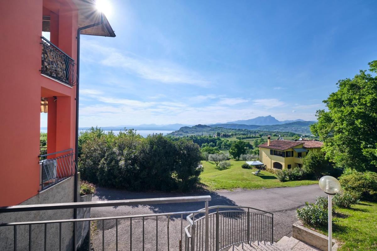 ApartmentsGarda - Casa Lore view 4