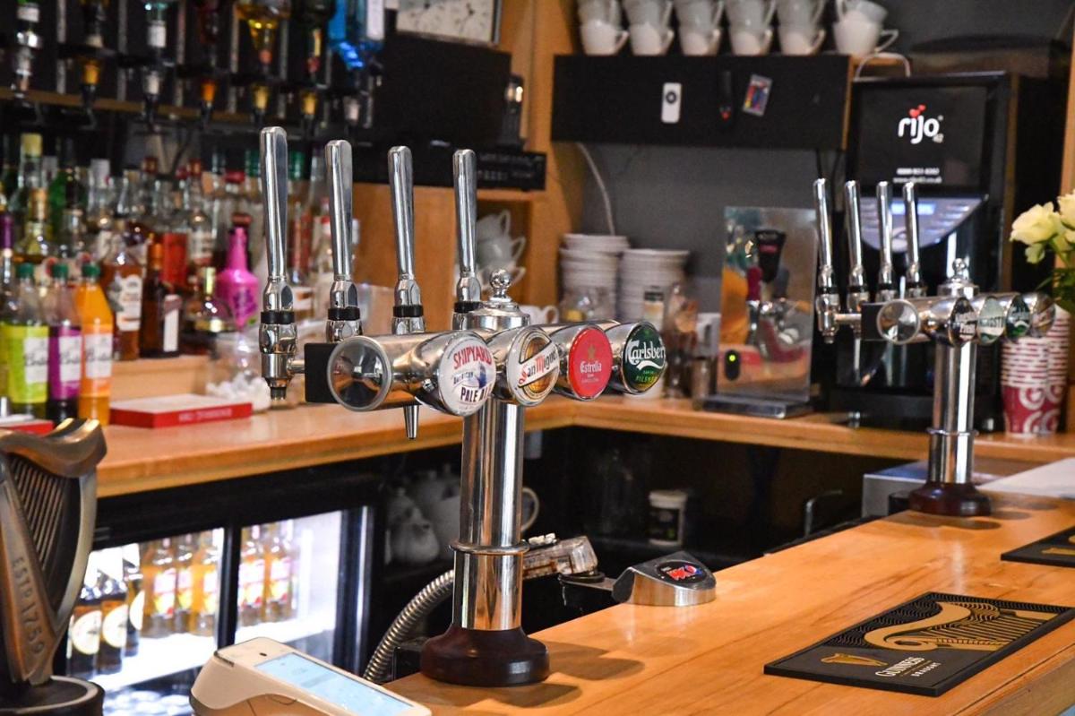 bar