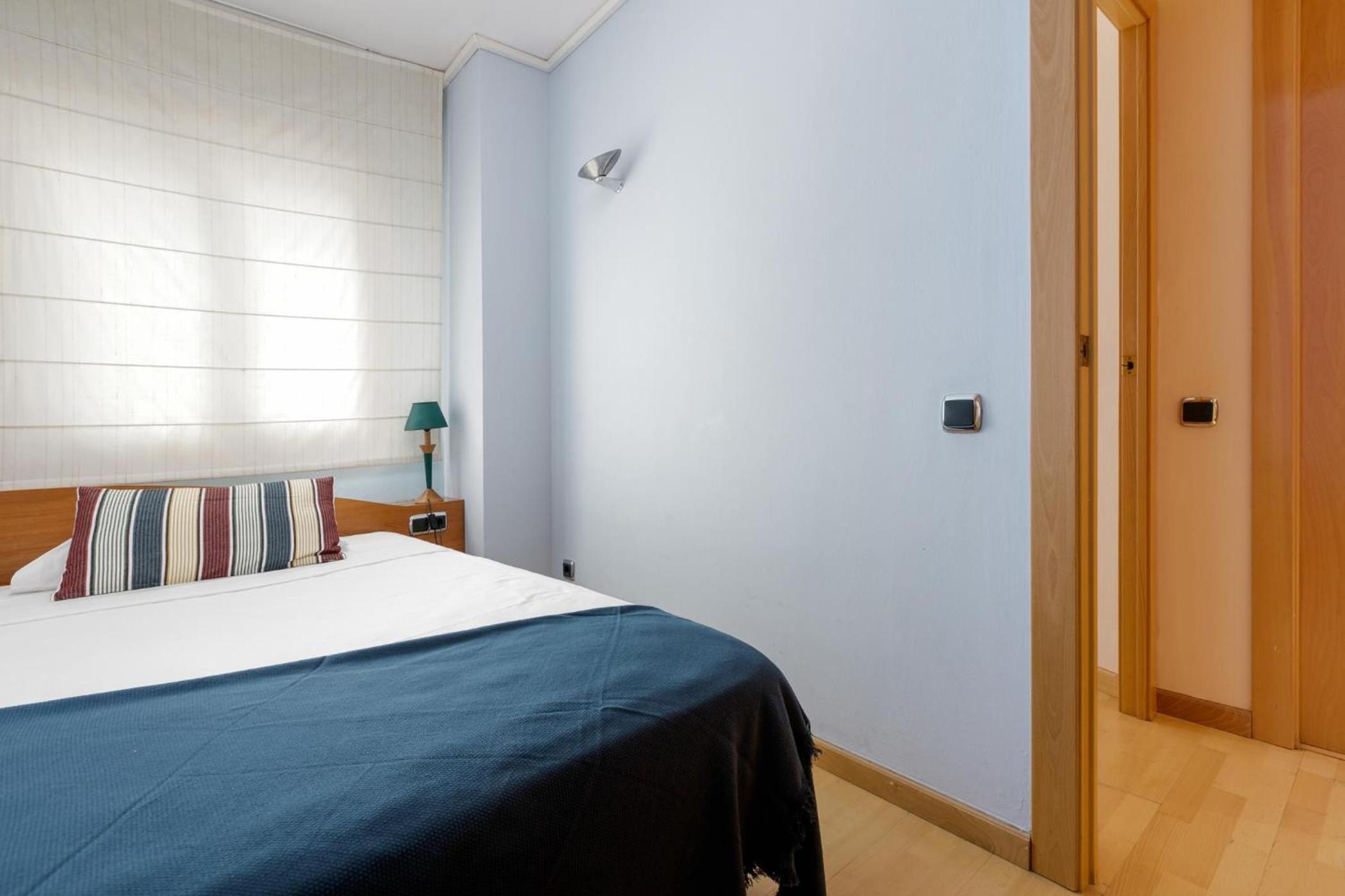 LETS HOLIDAYS Beach apartment 2 in tossa de mar view 3