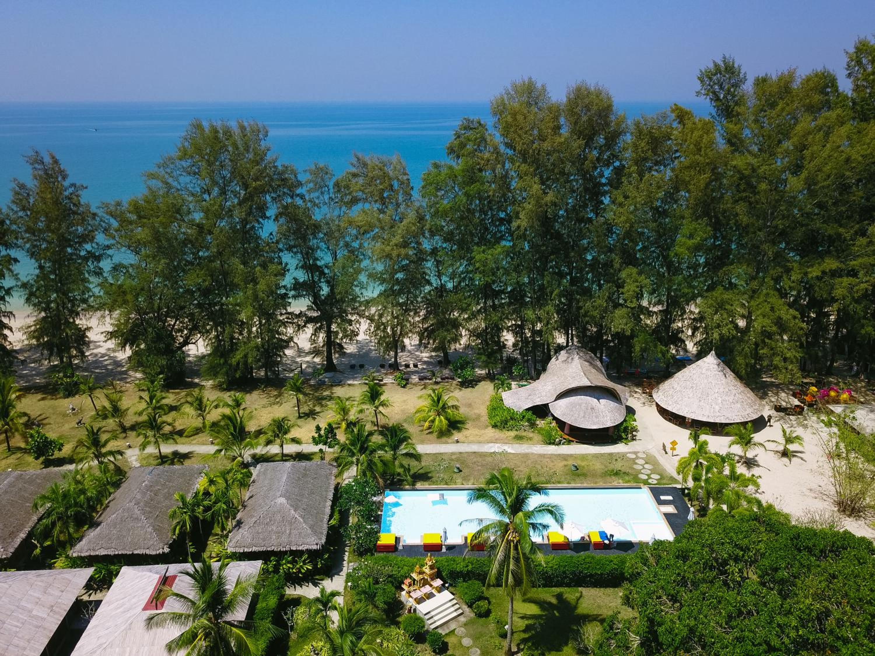 Long Beach Chalet - SHA Extra Plus