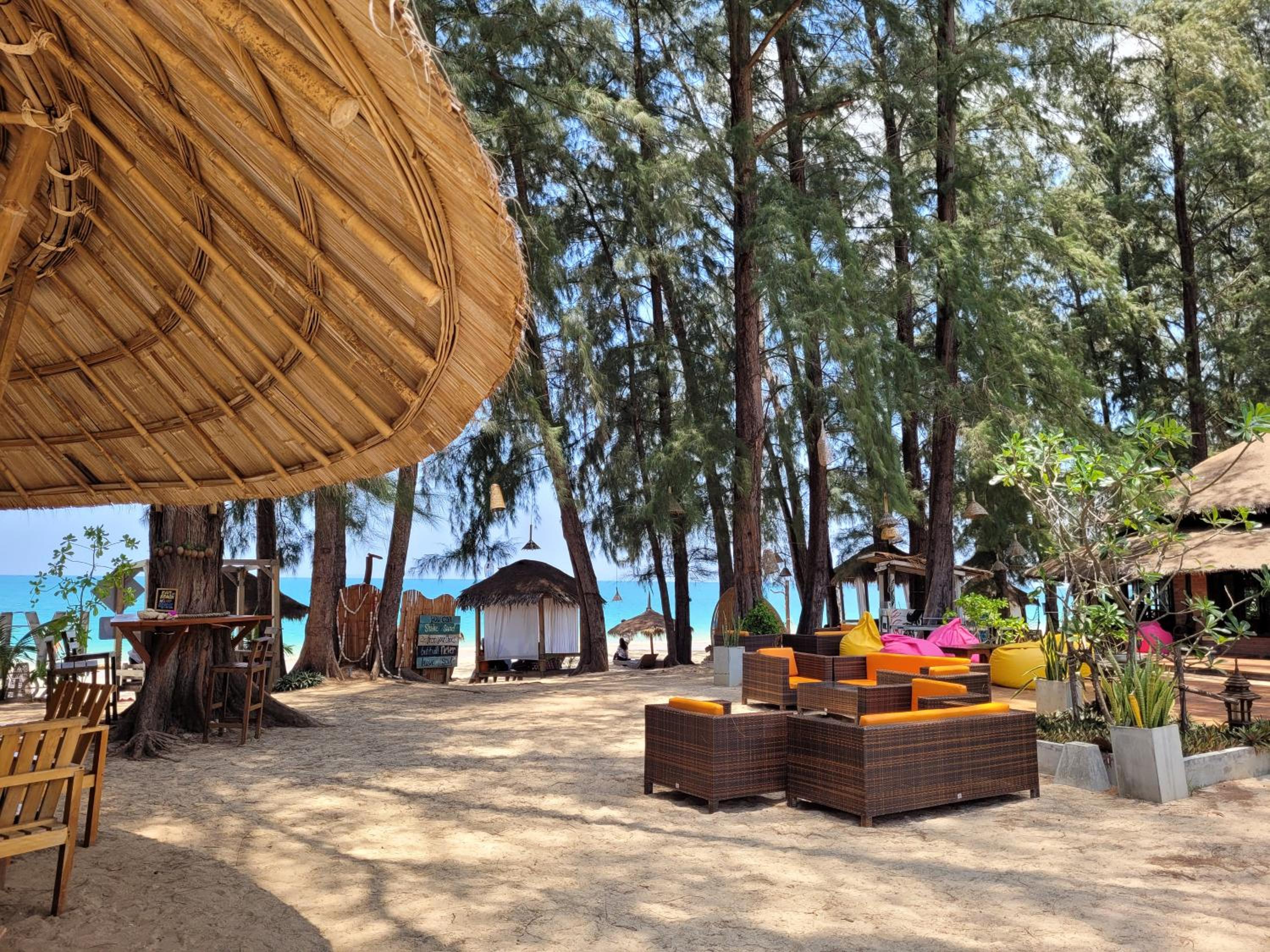 Long Beach Chalet - SHA Extra Plus