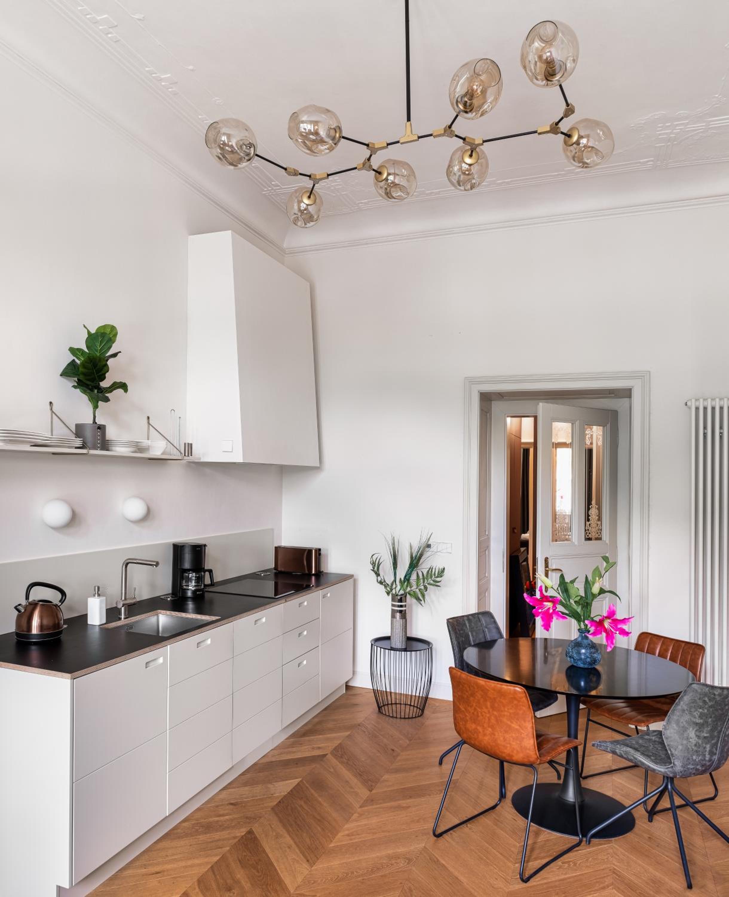 MN6 Luxury Suites by Adrez Living — 10