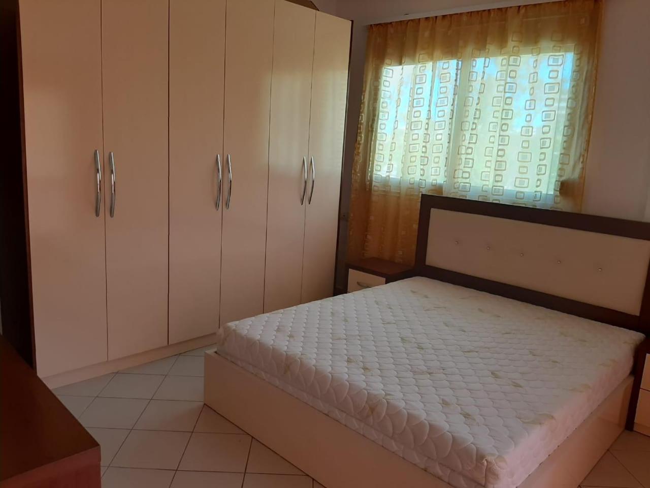 Sea View Marina Apartment Vlore