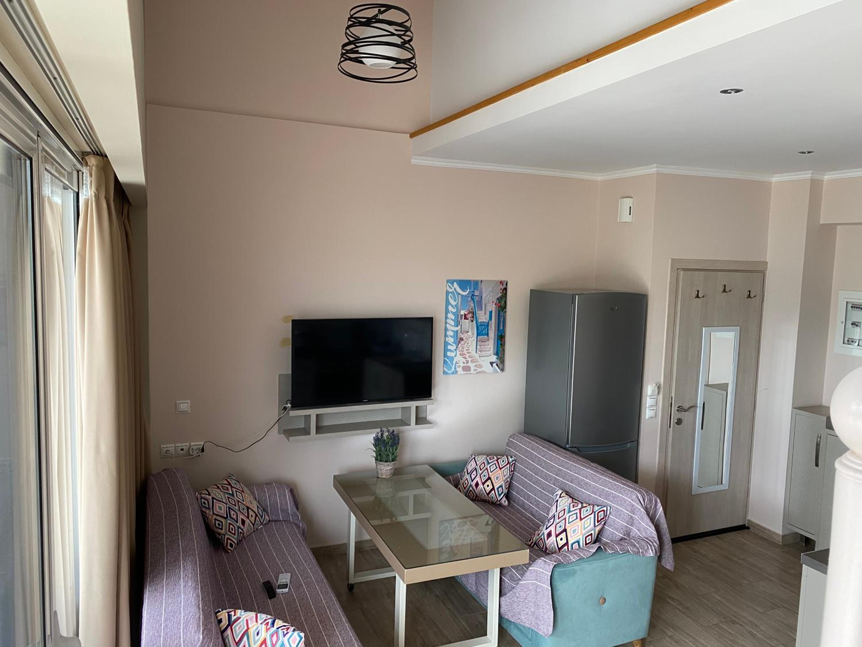 Ola Kala Apartments and Rooms view 2