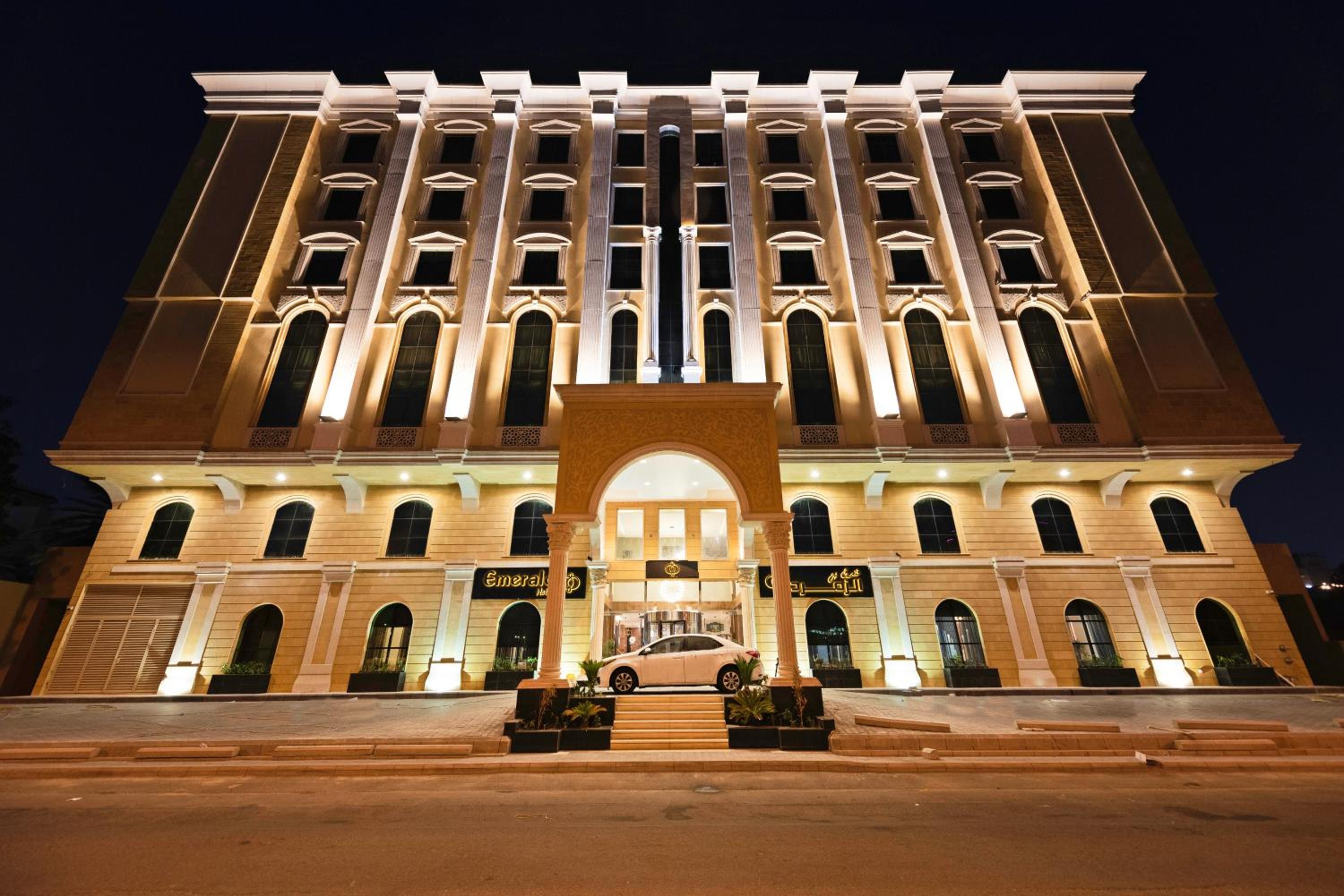 Sunday Emerald Hotel