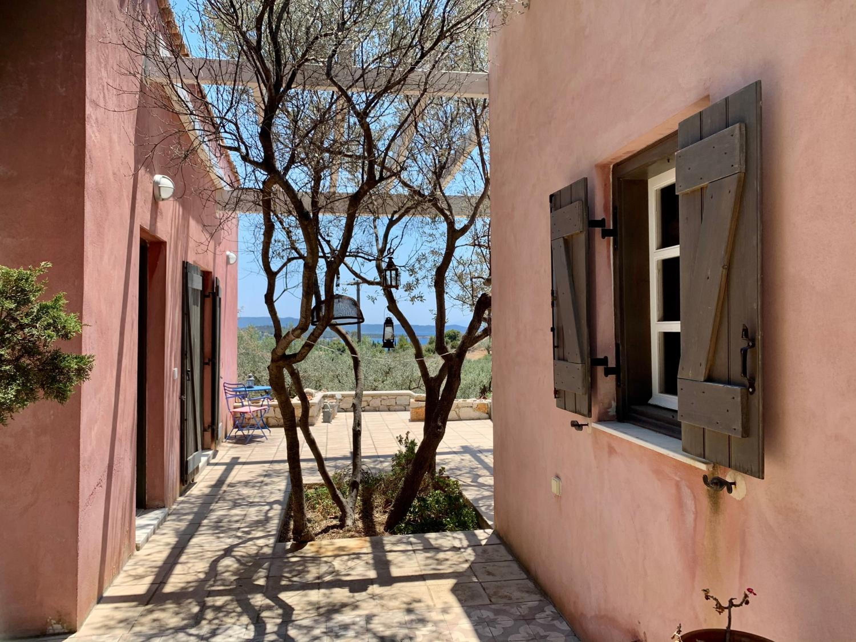 Roxanne's Olive Grove House view 3