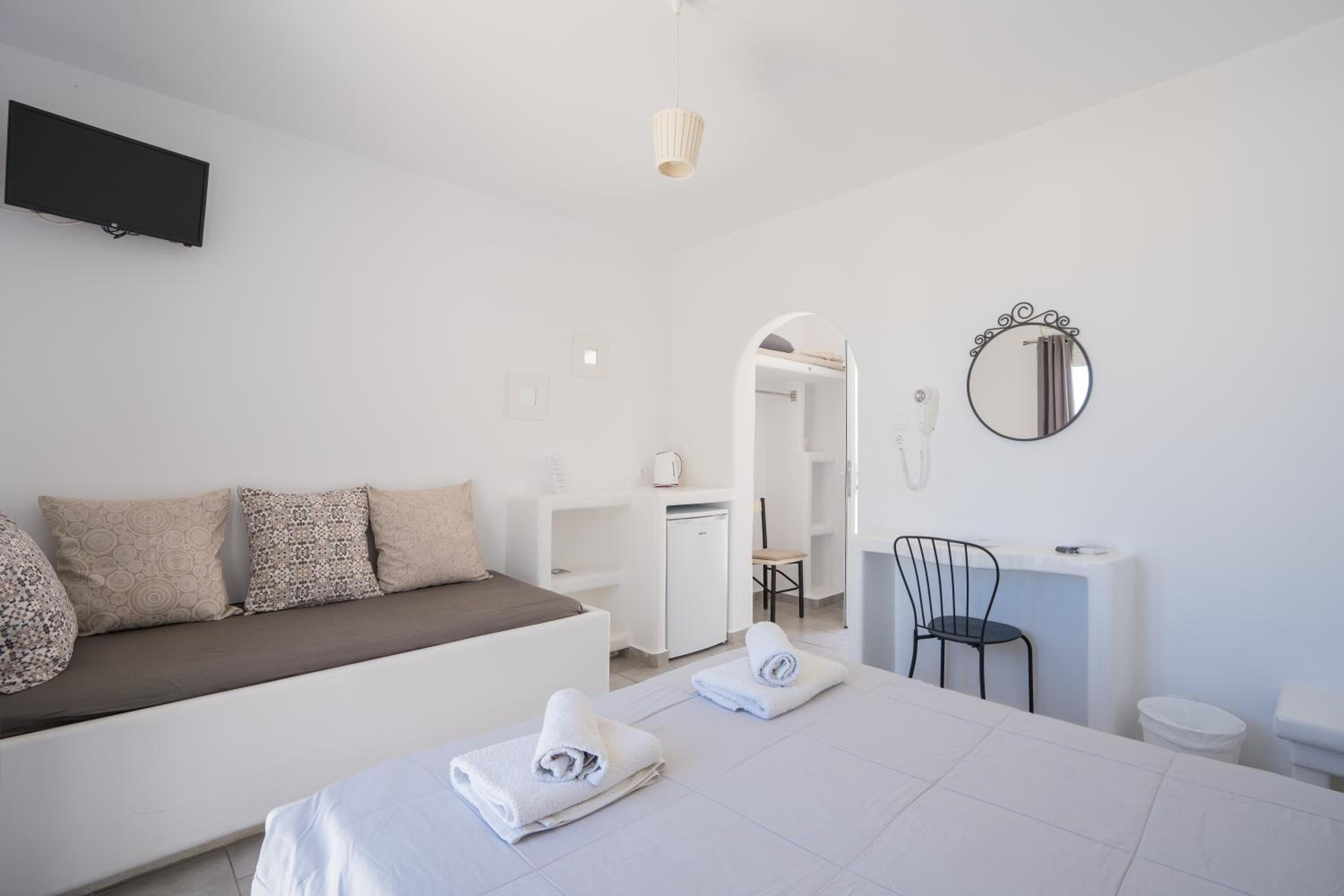 Zisis Pension
