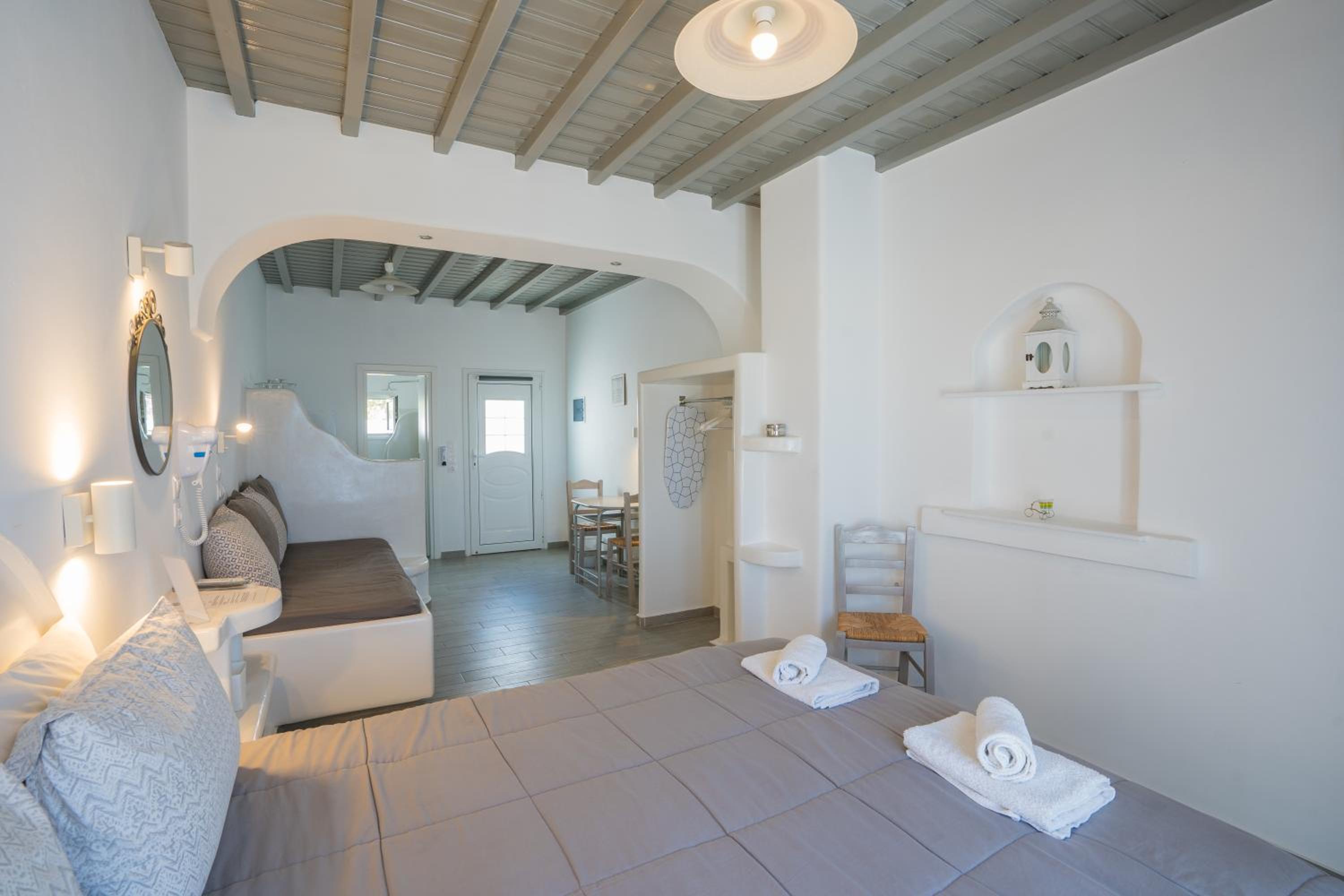 Zisis Pension