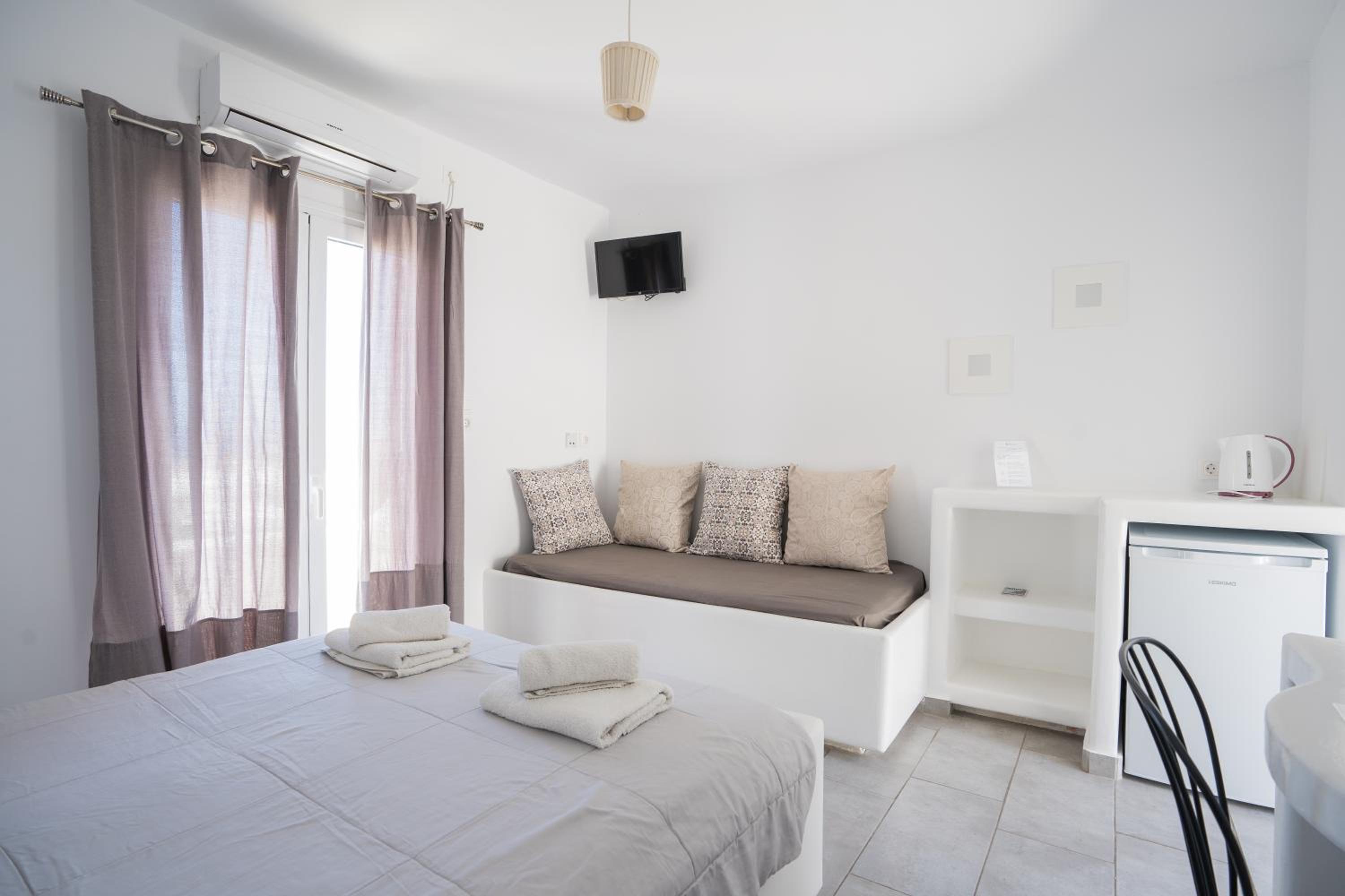Zisis Pension