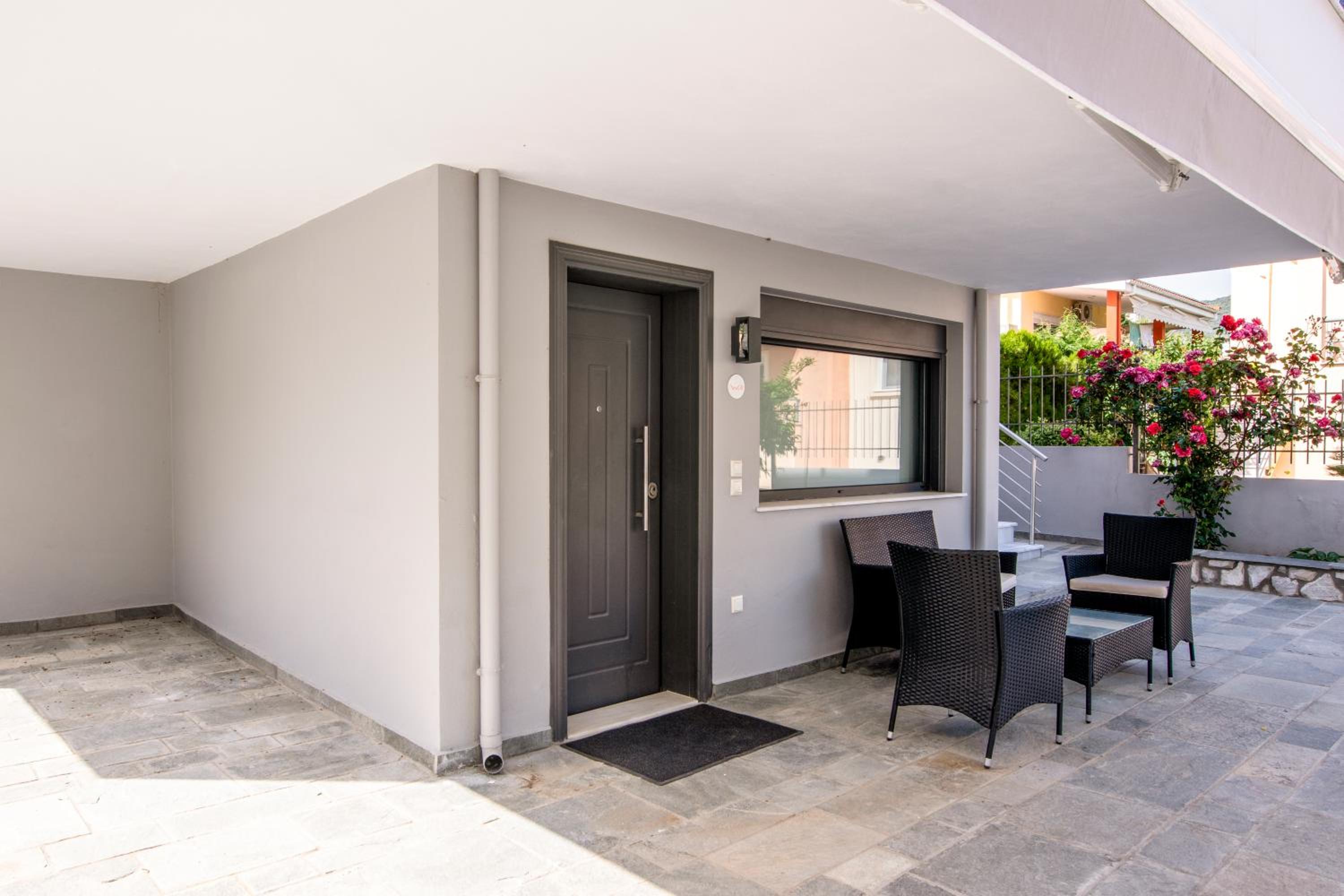 W1 Rooms view 4