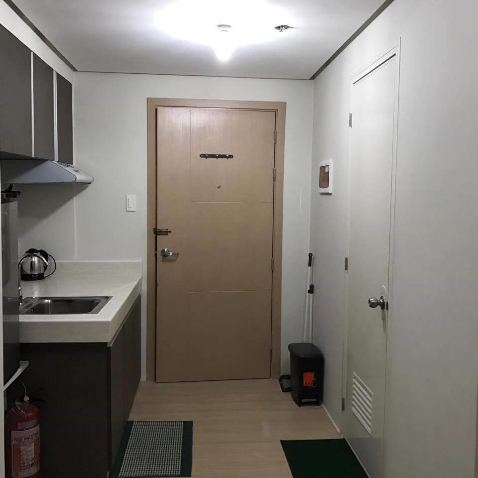 Mplace Condo Unit _ Panay Avenue, Quezon City, Philippines view 4