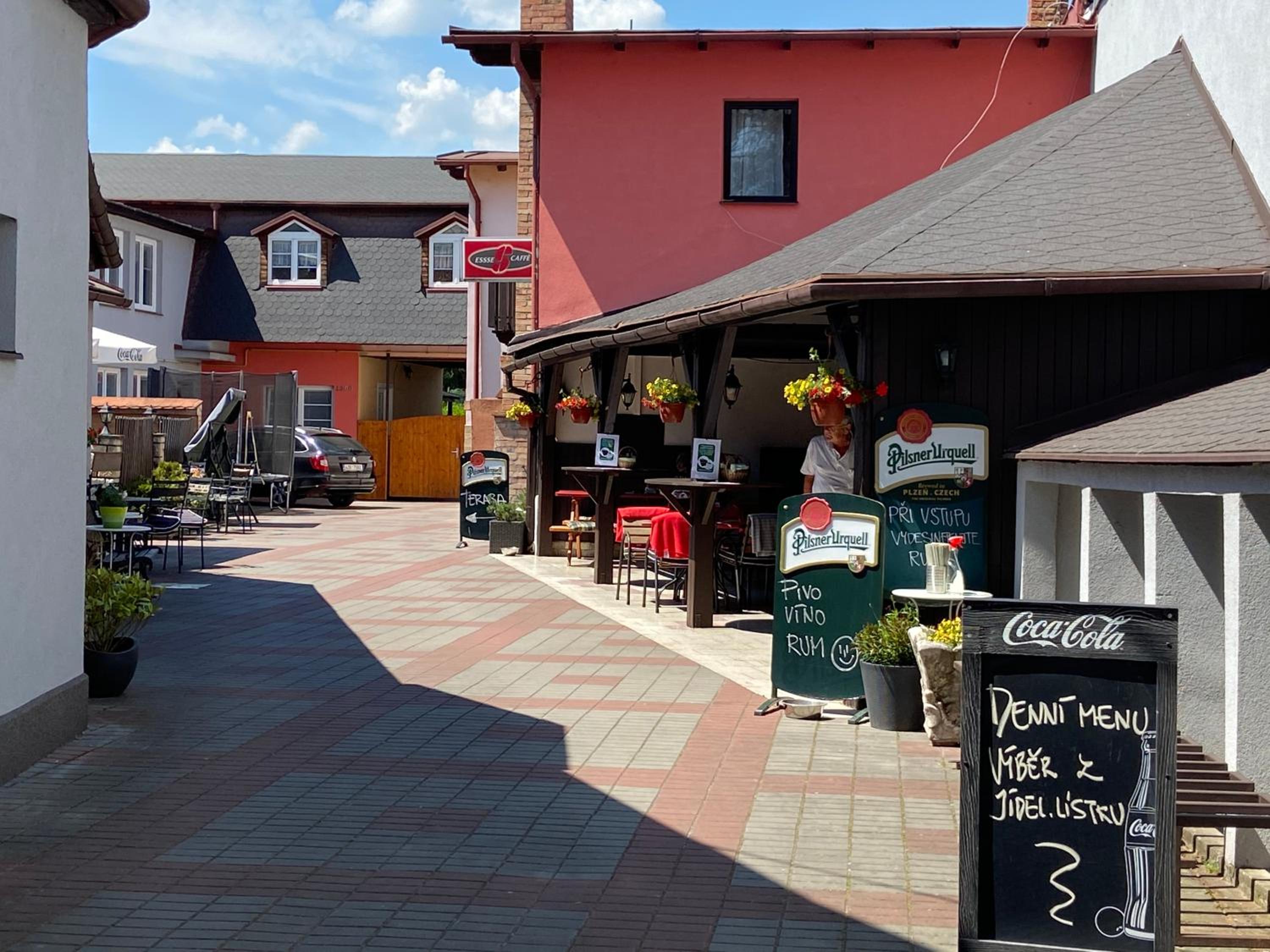 Penzion a Restaurace Na Jízdárně