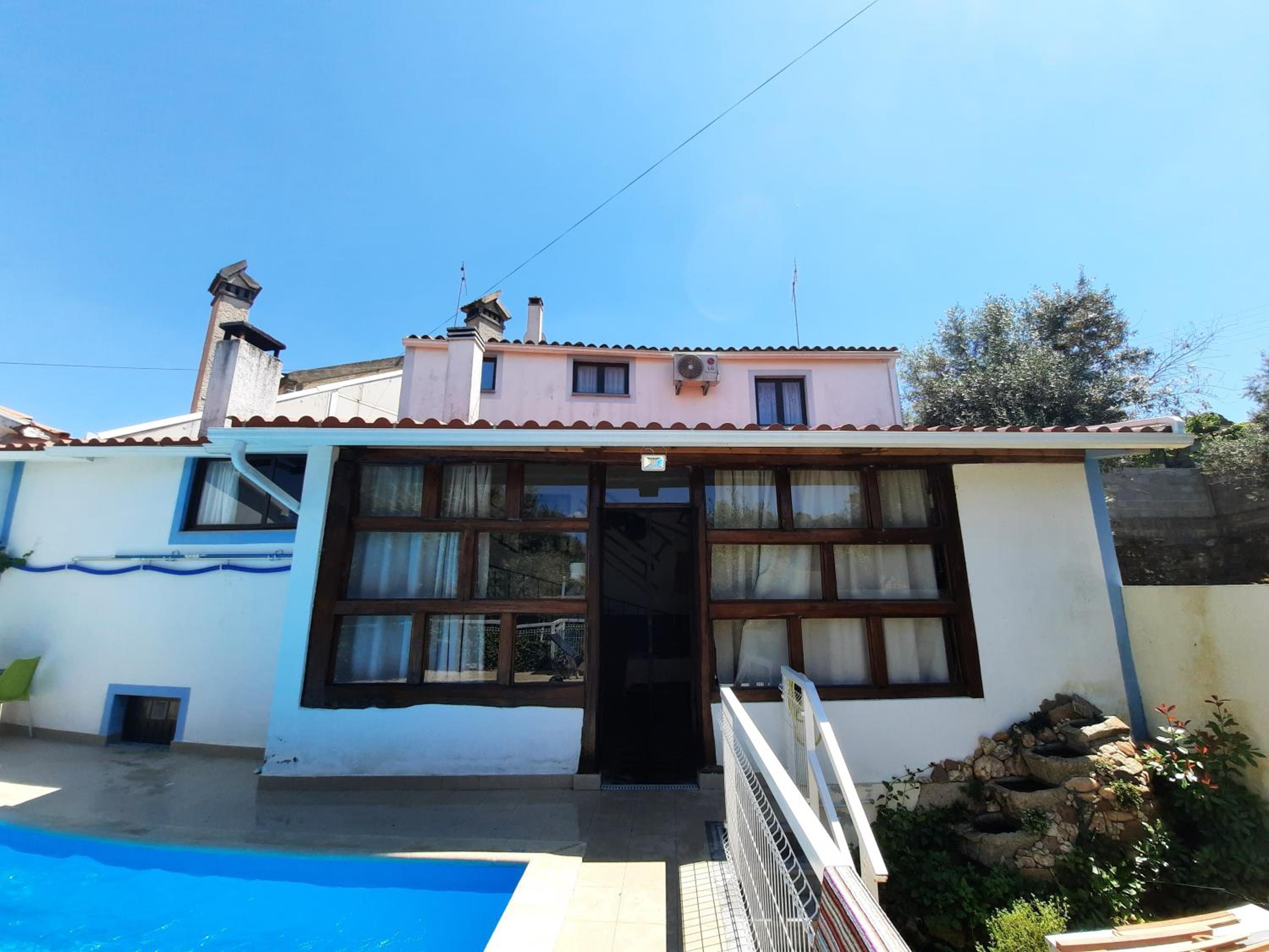 Casinha das Oliveiras view 3