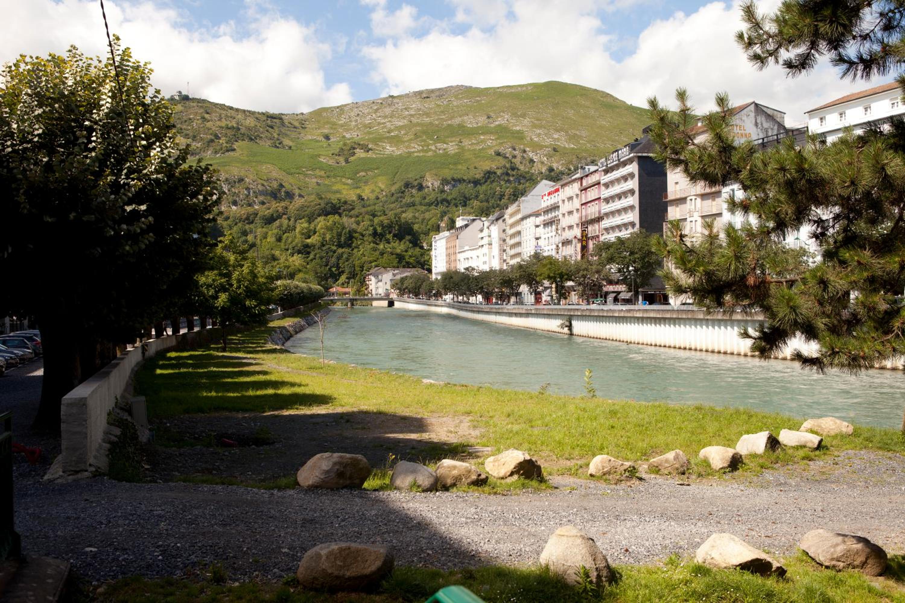 Lourdes Vacations - Villa Mariale by Popinns - Property Image 1