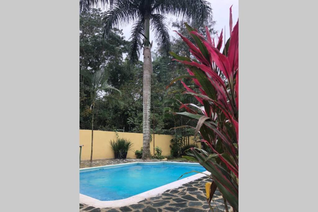 Acogedora Casa Rural en plena naturaleza frente al Río con piscina Bonao