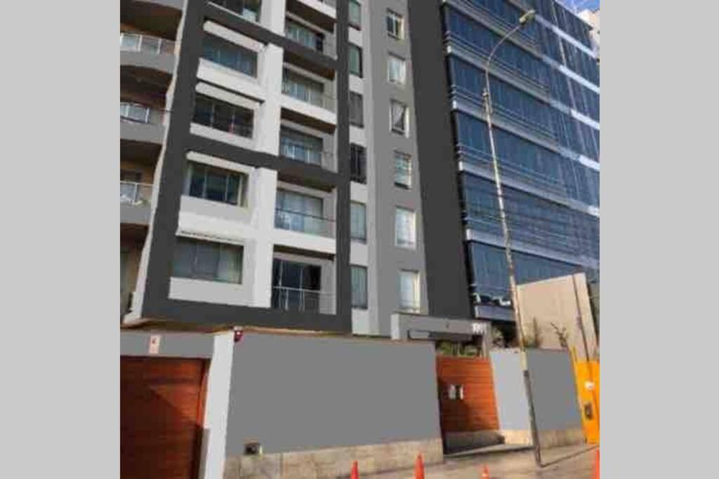 San Borja Departamento Dúplex cerca al Pentágonito view 3