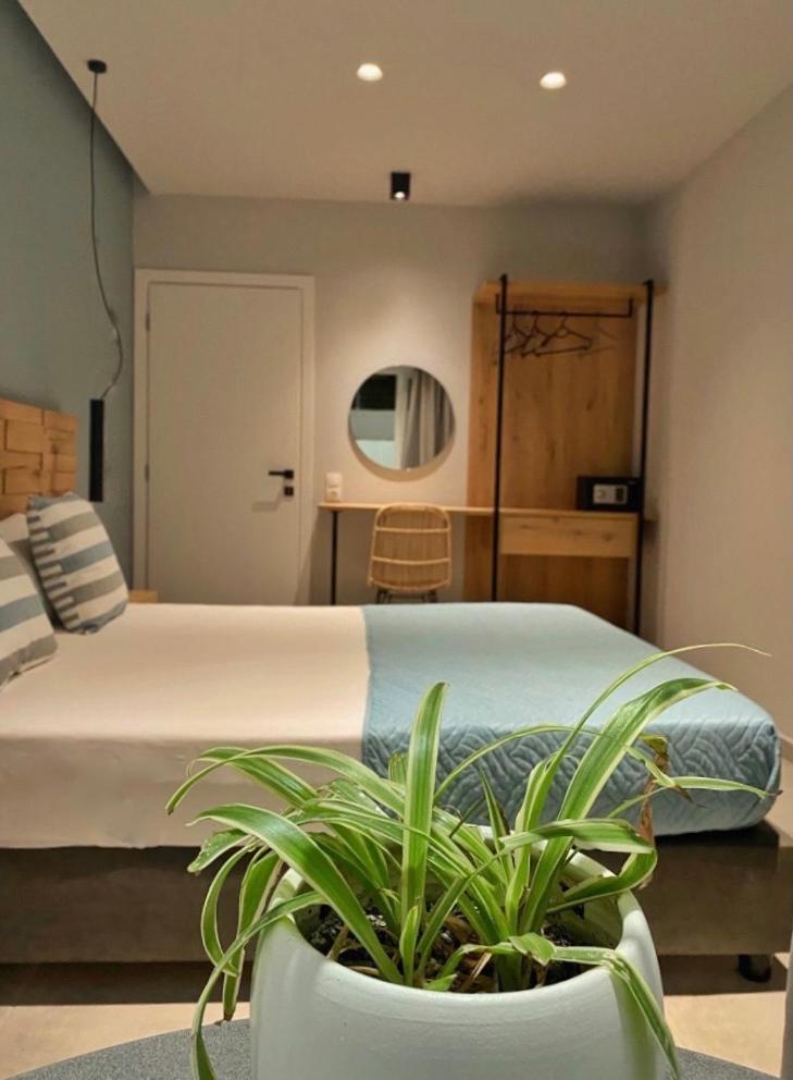 George Deluxe Apartments