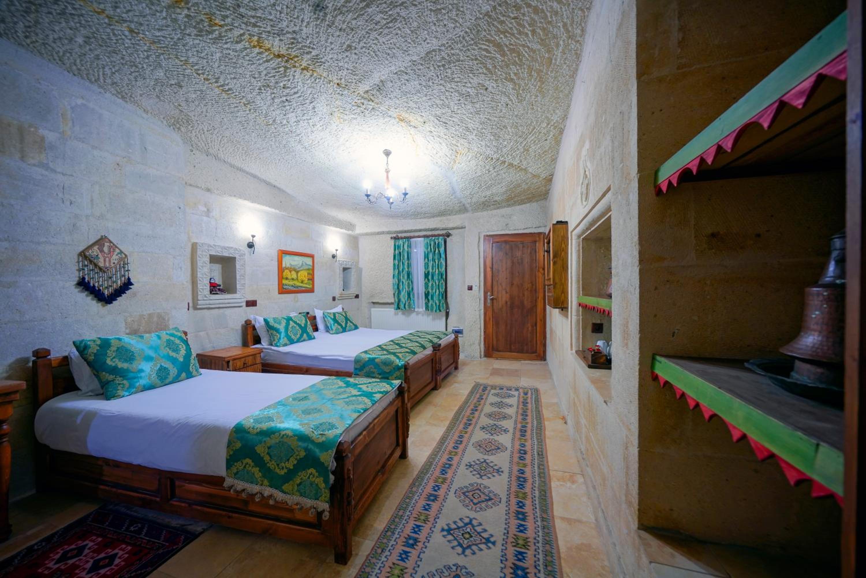 Elysee Cave House - Image 144