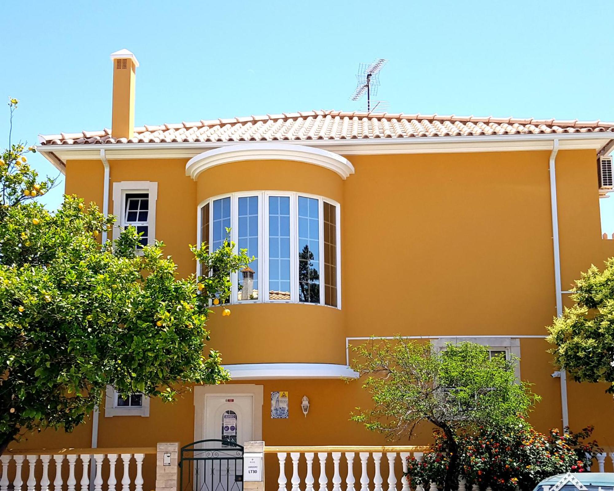 Hotel Vila with Private Pool - Image 1