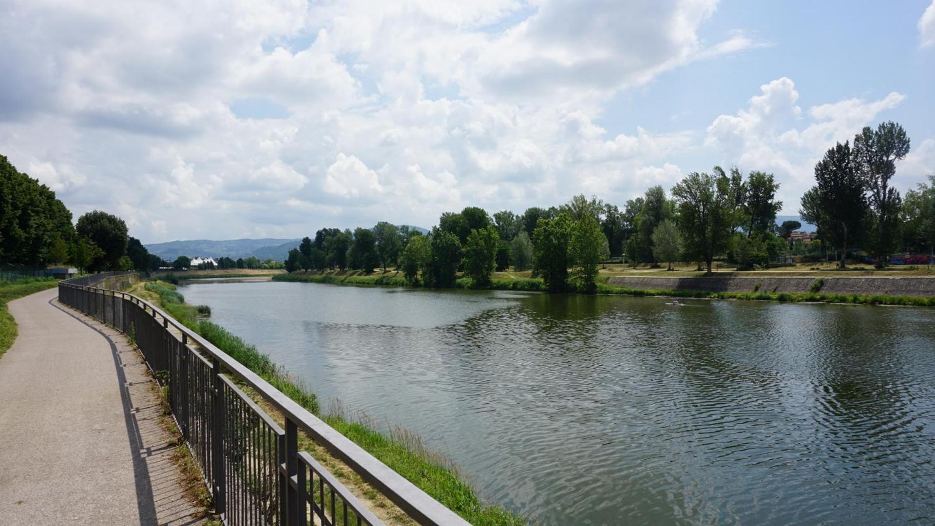 Arno River view Apartment Terraces, Free Parking